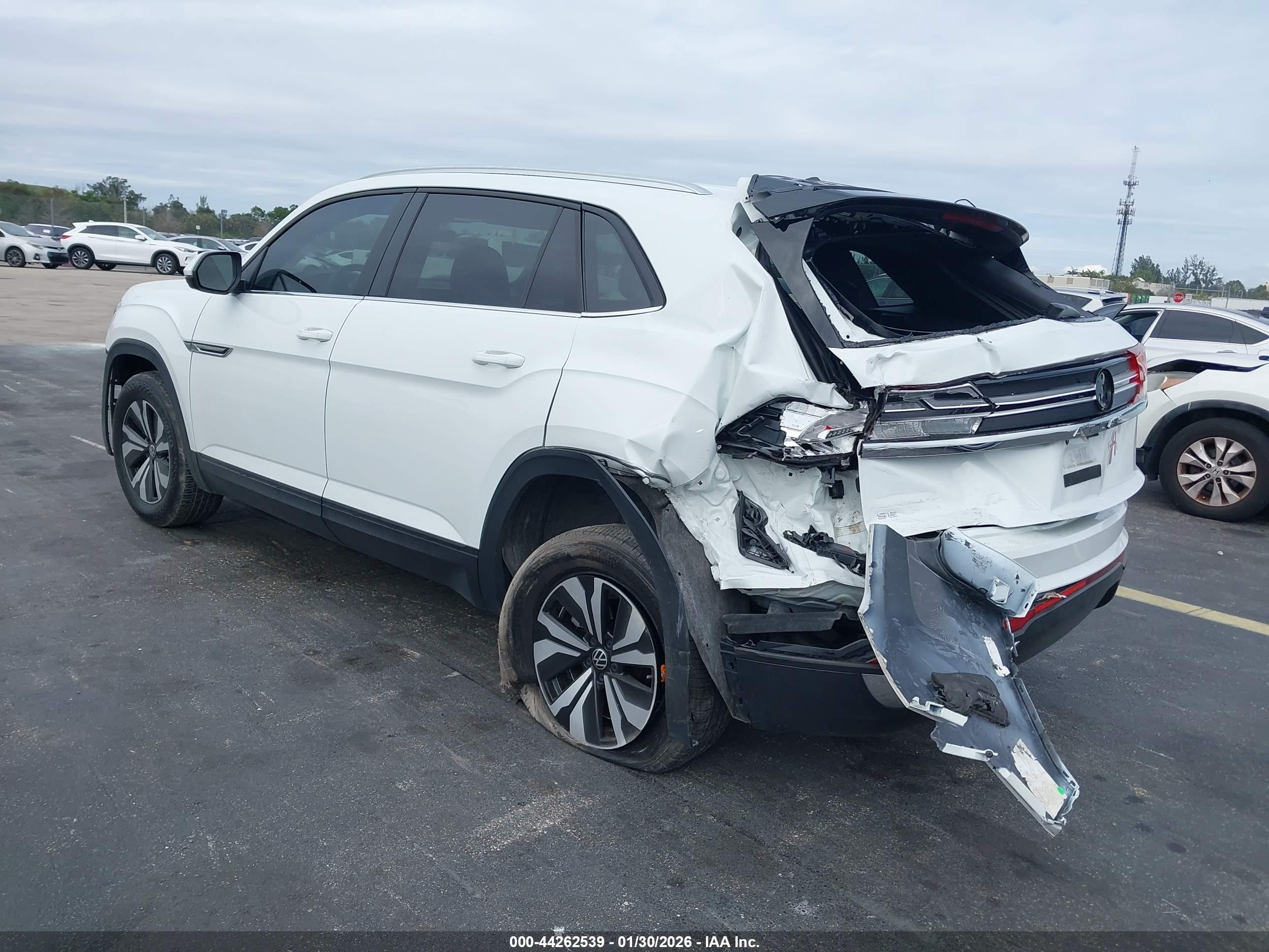 VOLKSWAGEN ATLAS image 3