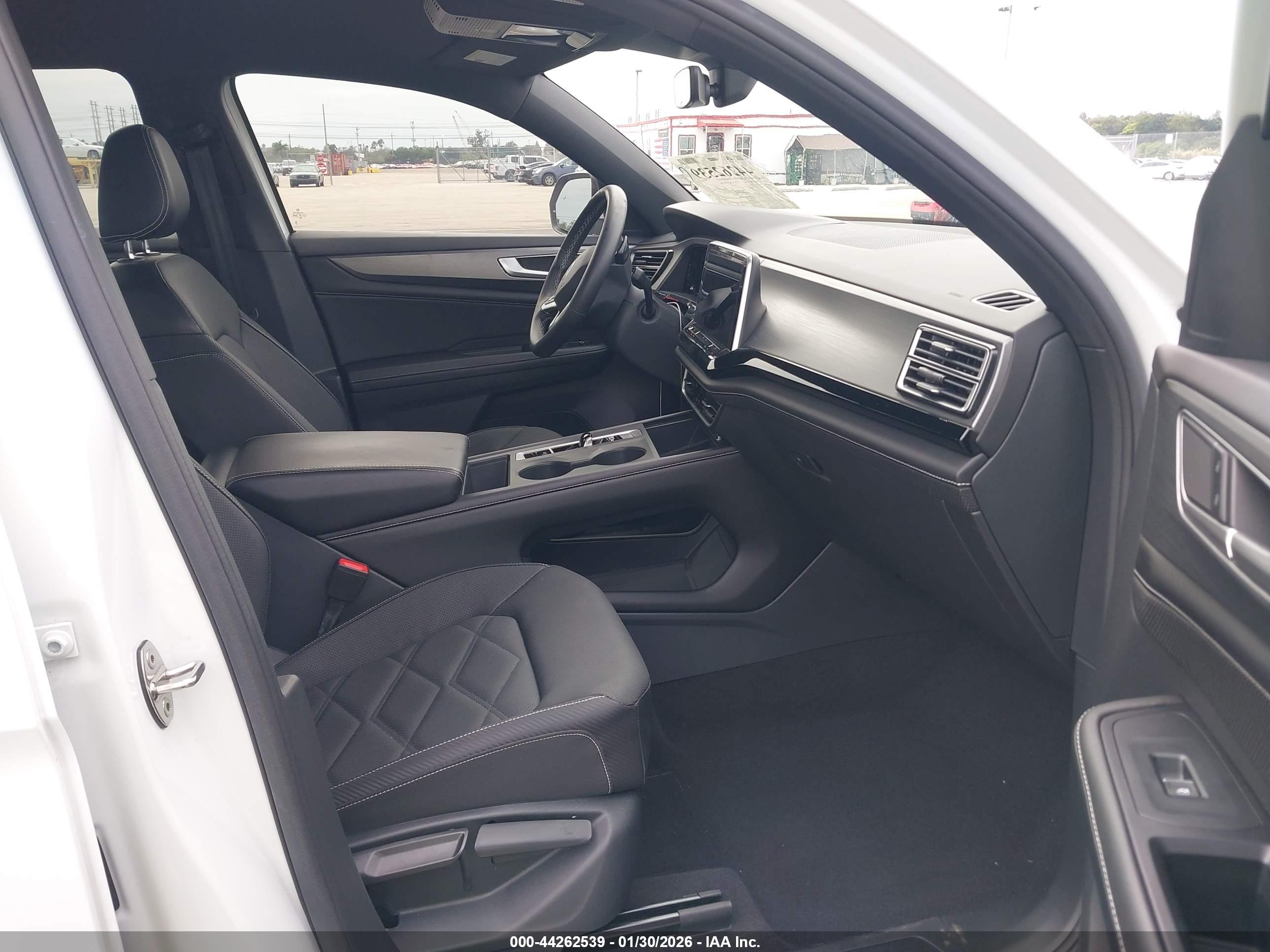 VOLKSWAGEN ATLAS image 5