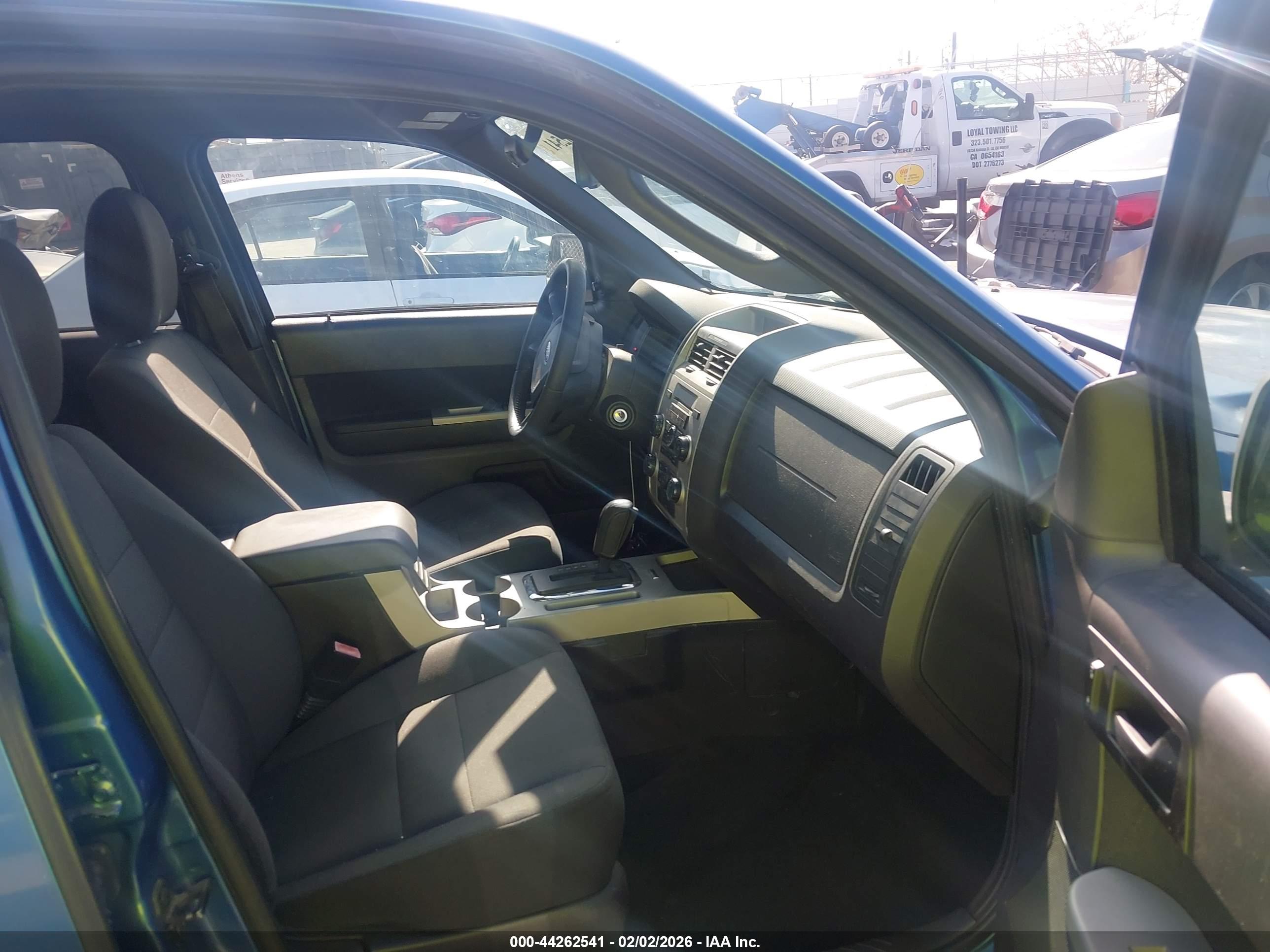 FORD ESCAPE image 5