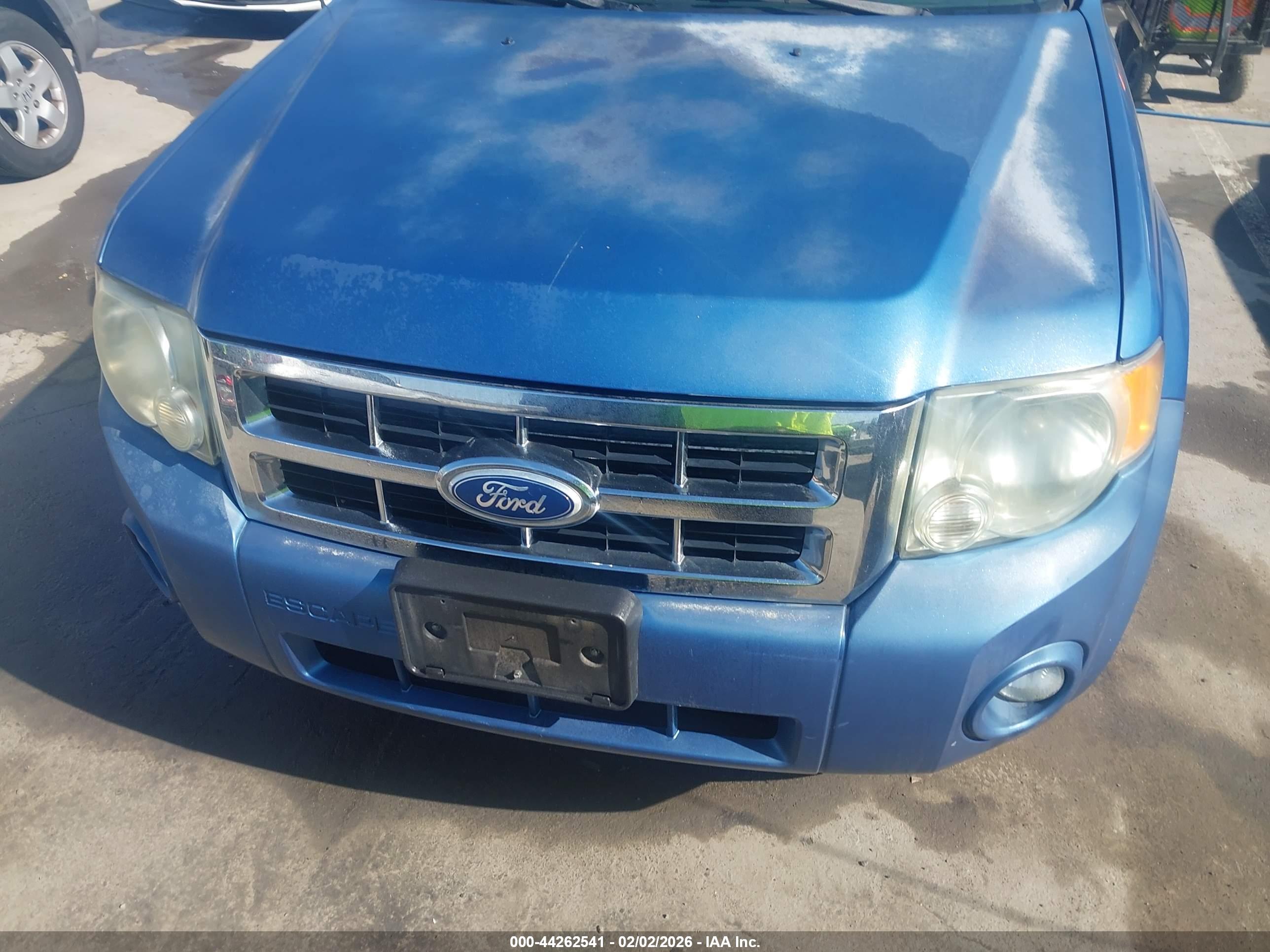 FORD ESCAPE image 6