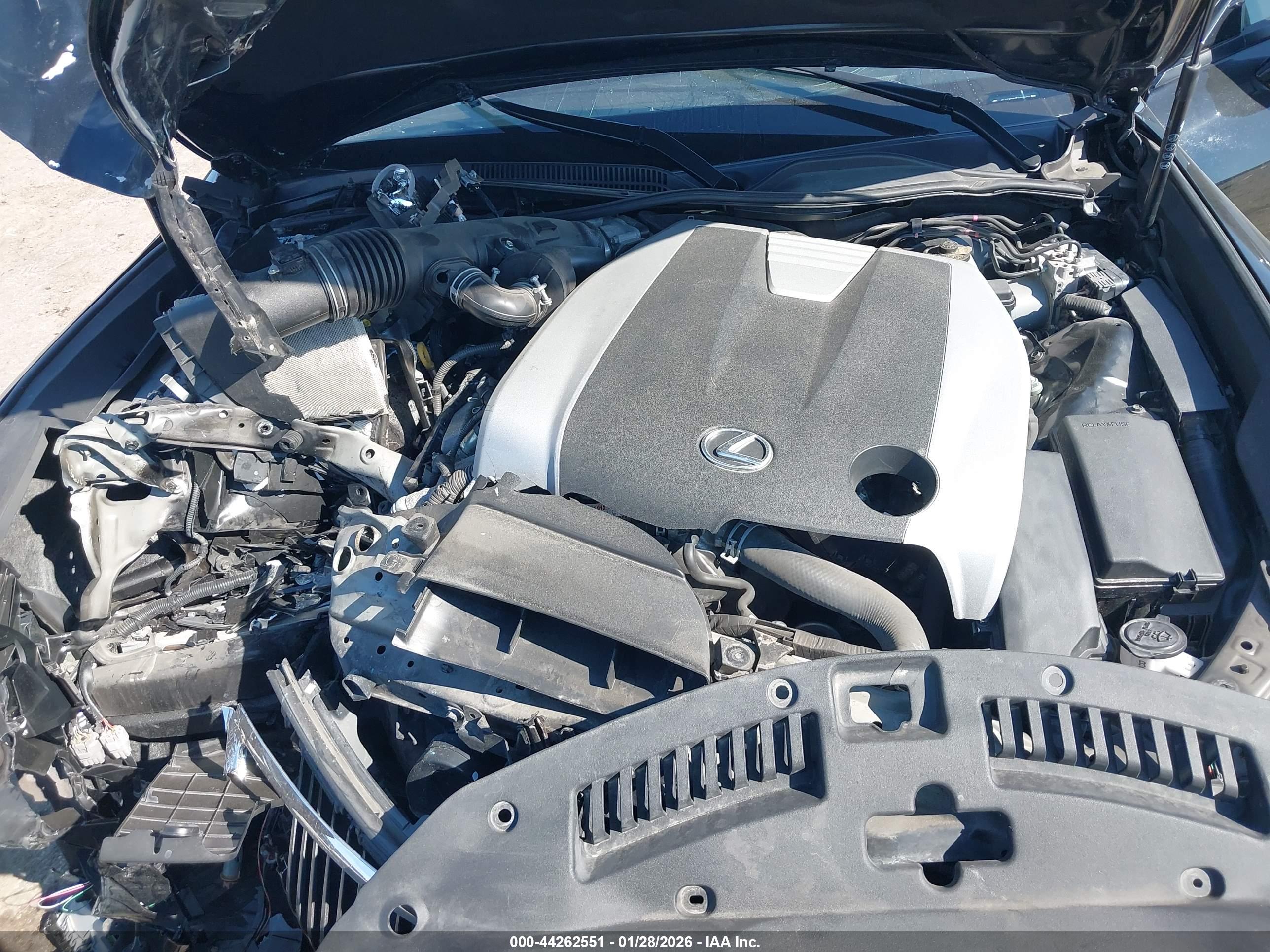 LEXUS RC image 10