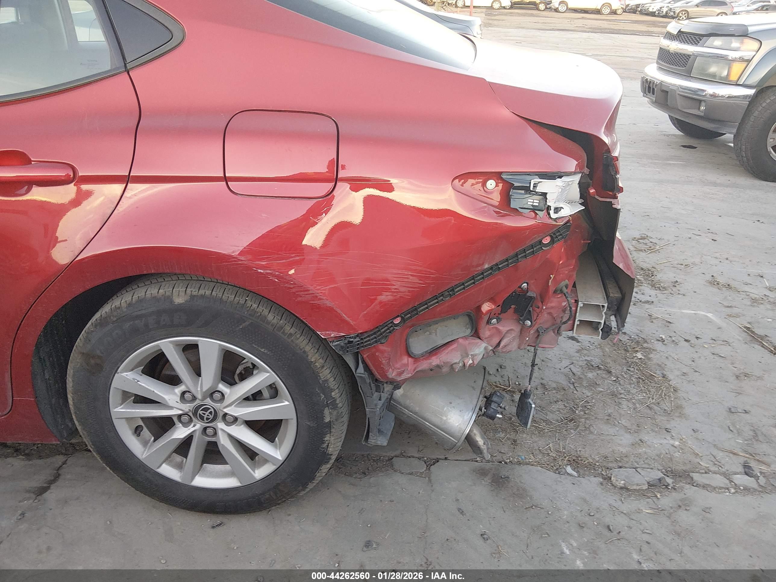 TOYOTA CAMRY image 6