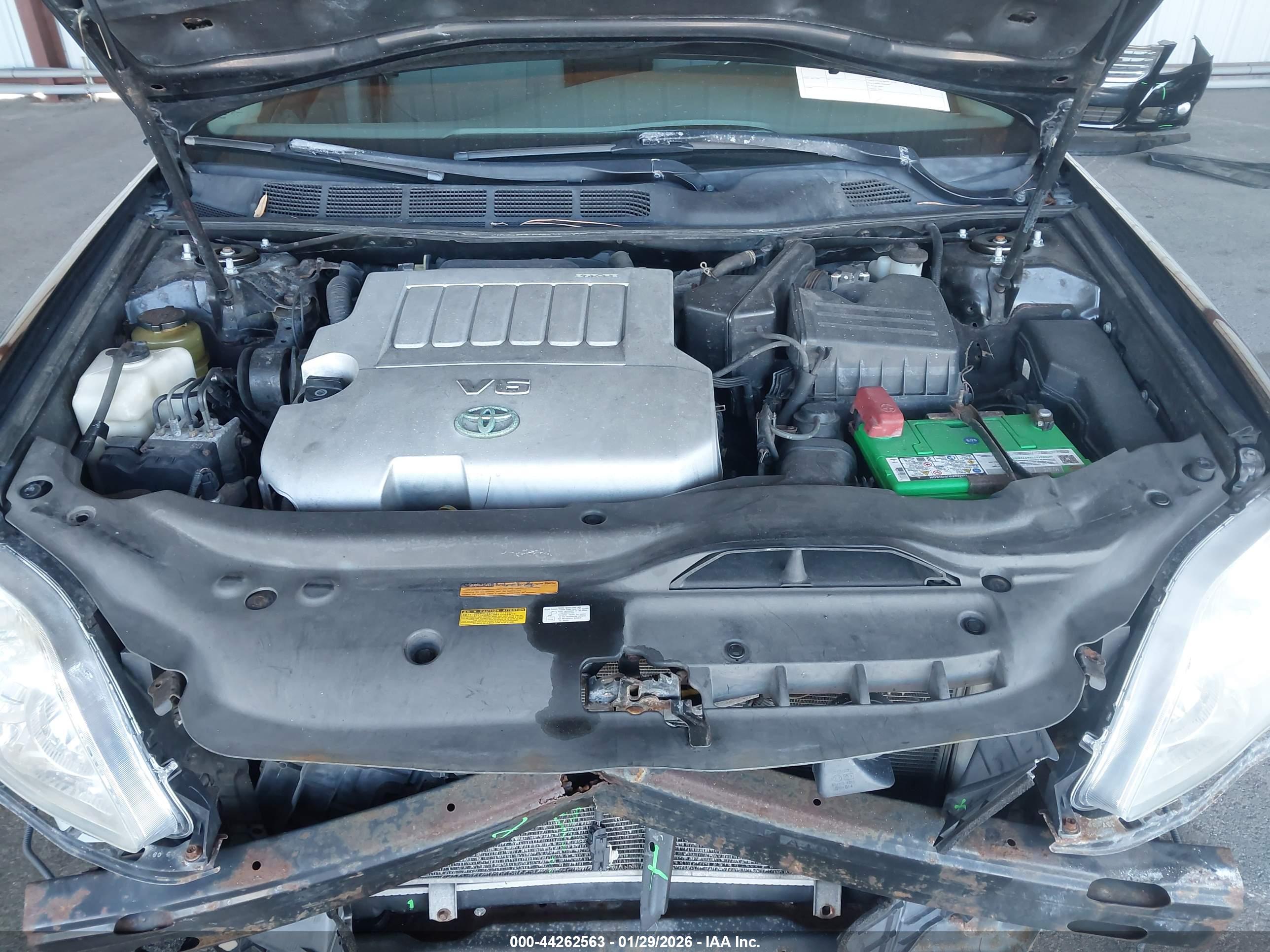 TOYOTA AVALON image 10
