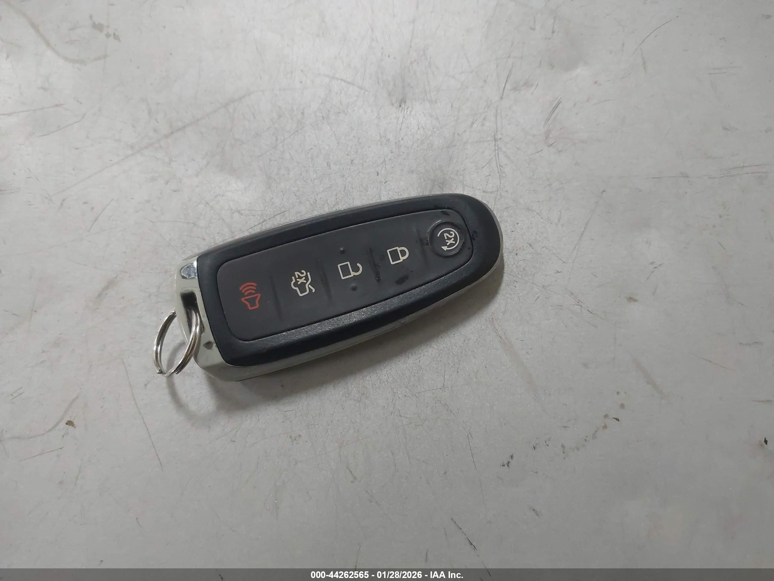 FORD ESCAPE image 11