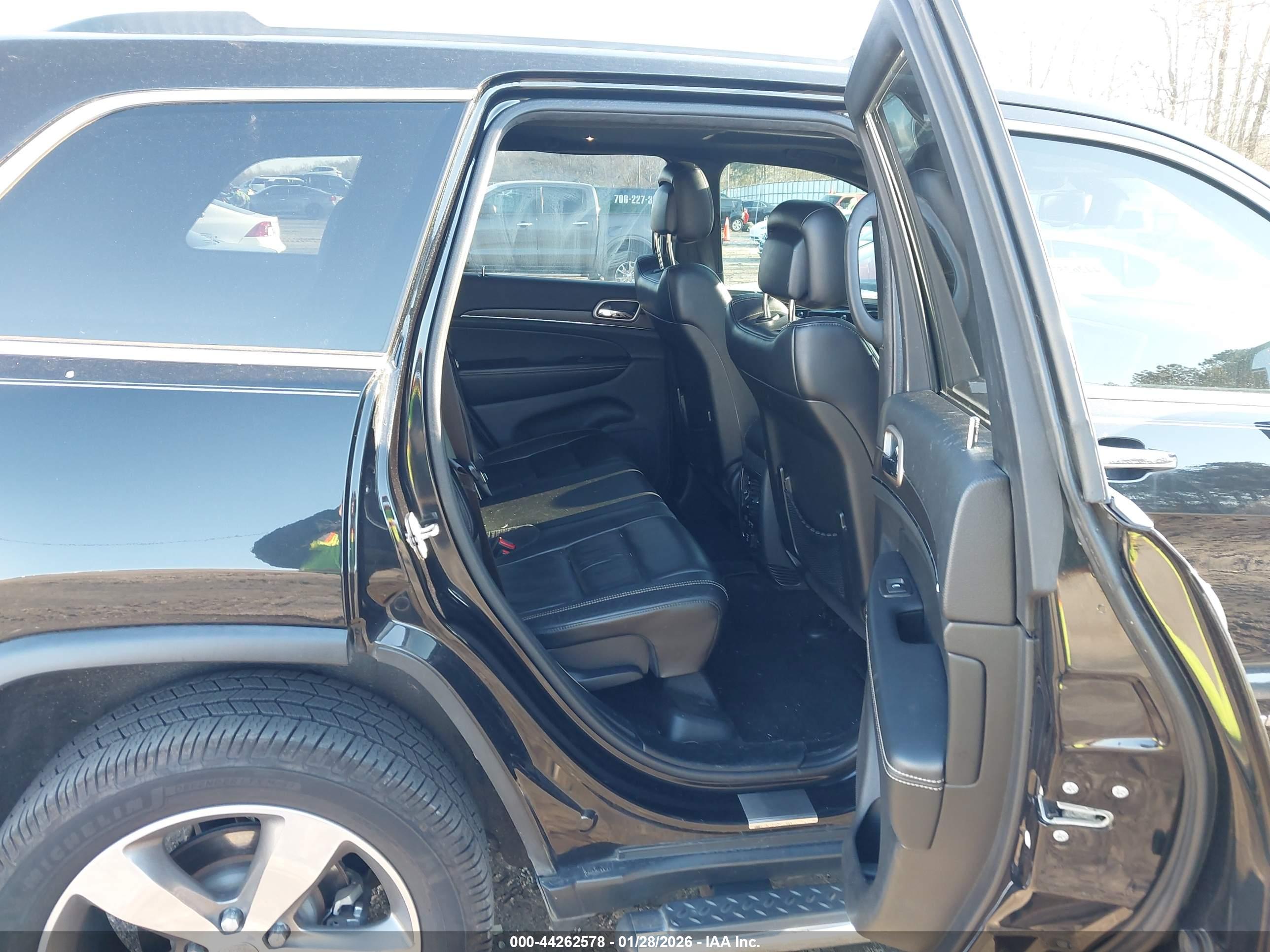 JEEP GRAND image 8
