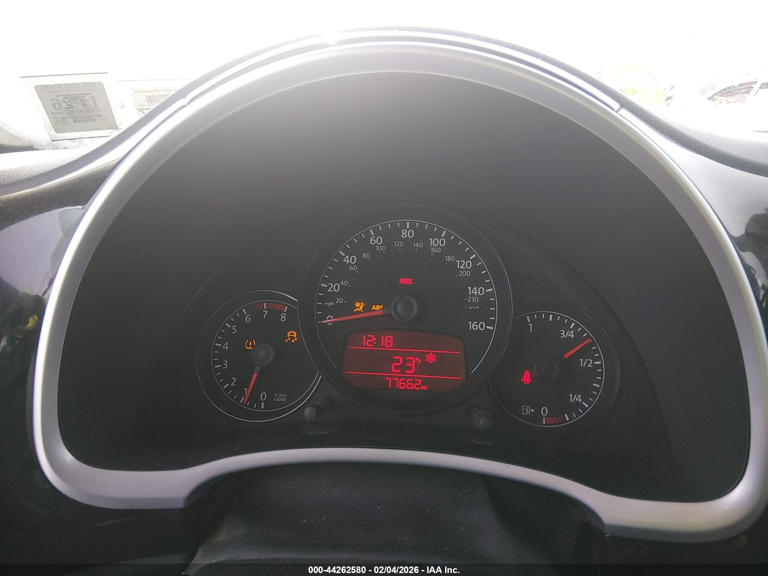 VOLKSWAGEN BEETLE image 7