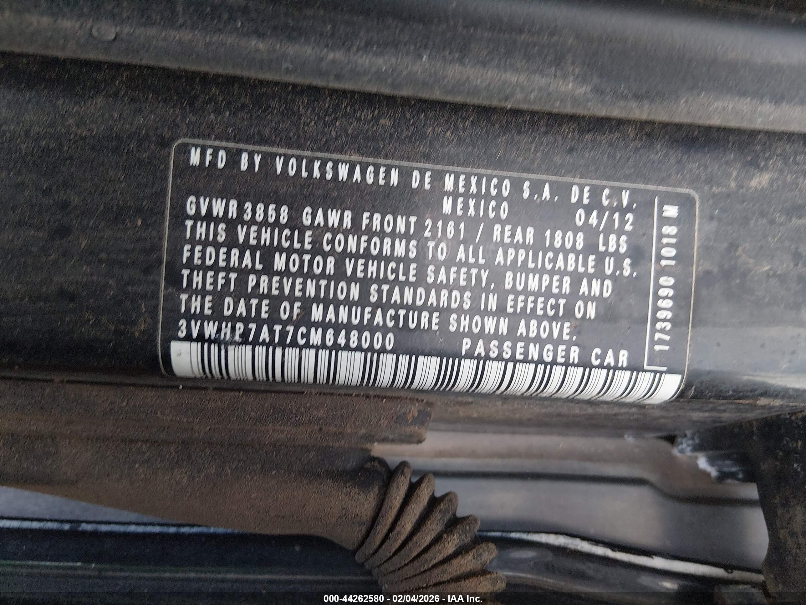 VOLKSWAGEN BEETLE image 9