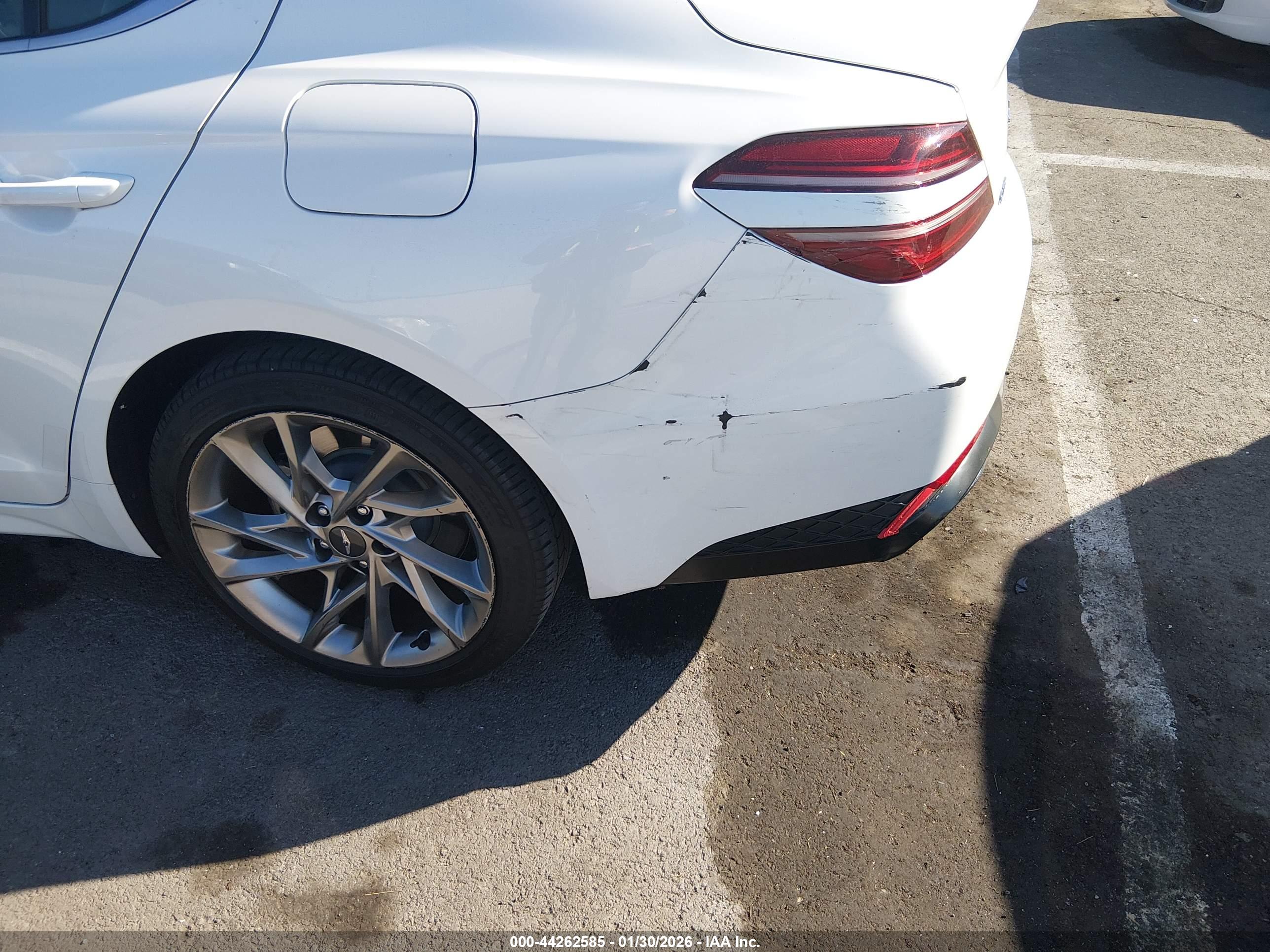 GENESIS G70 image 6
