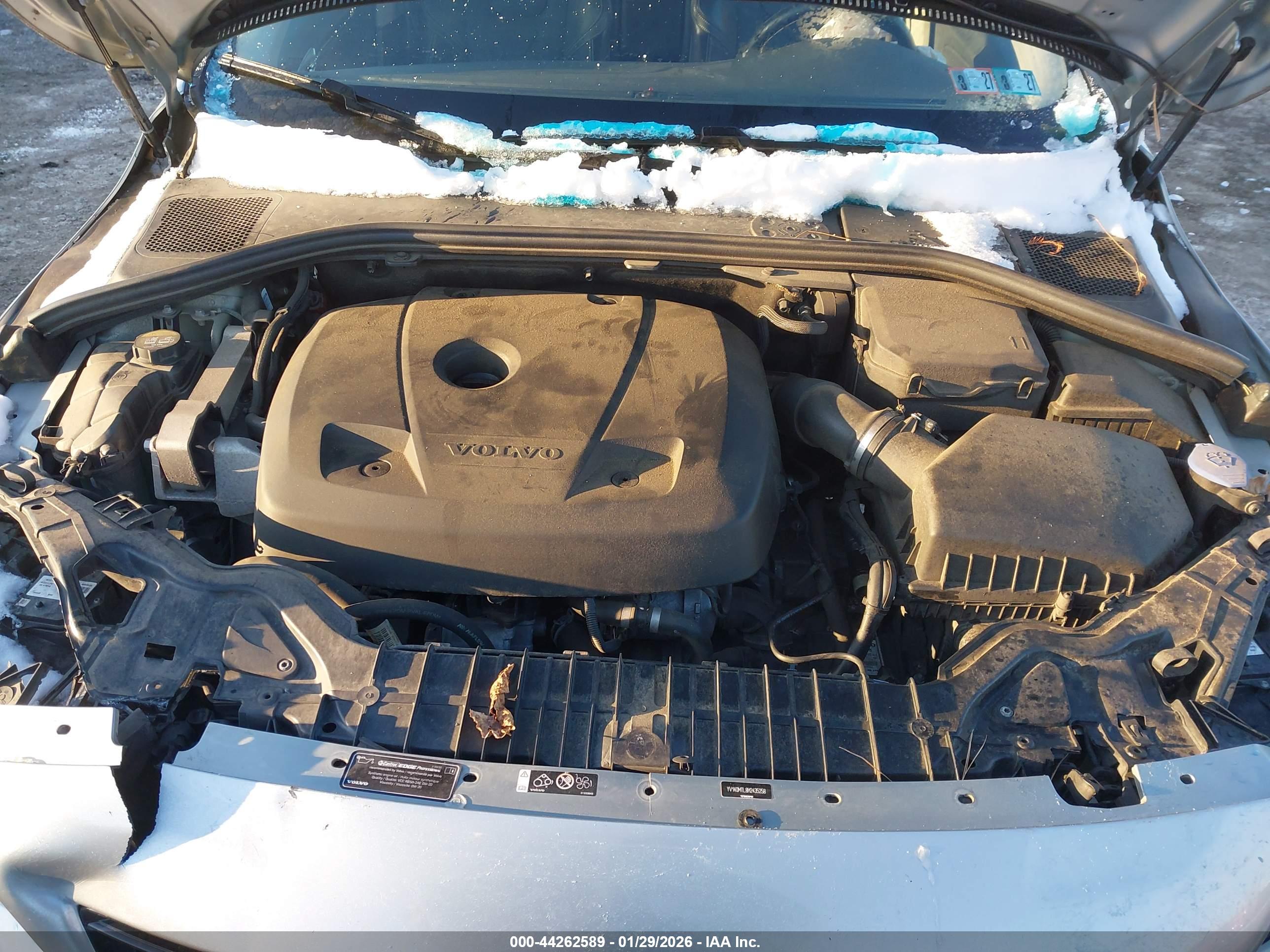 VOLVO S60 image 10