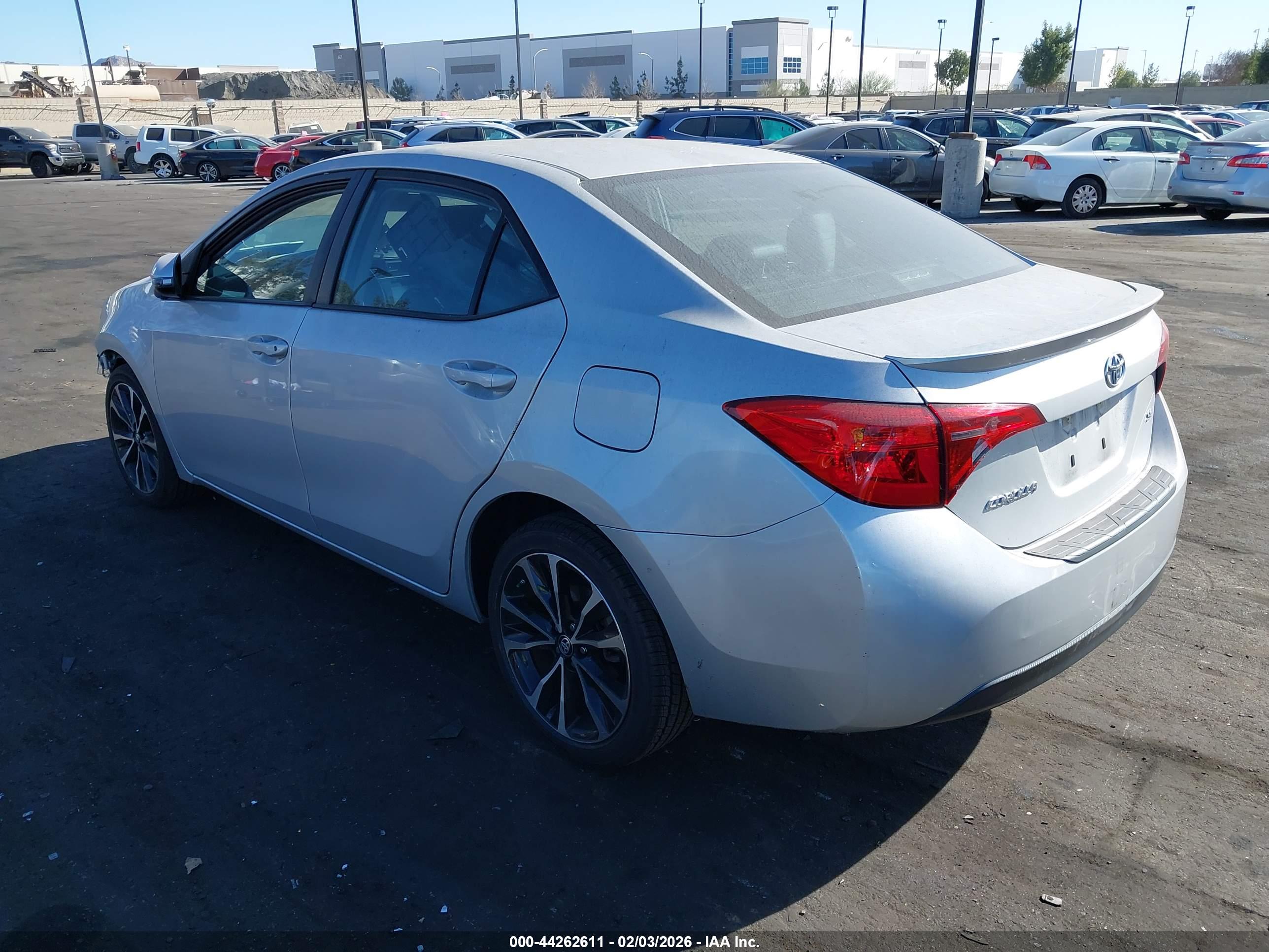 TOYOTA COROLLA image 3