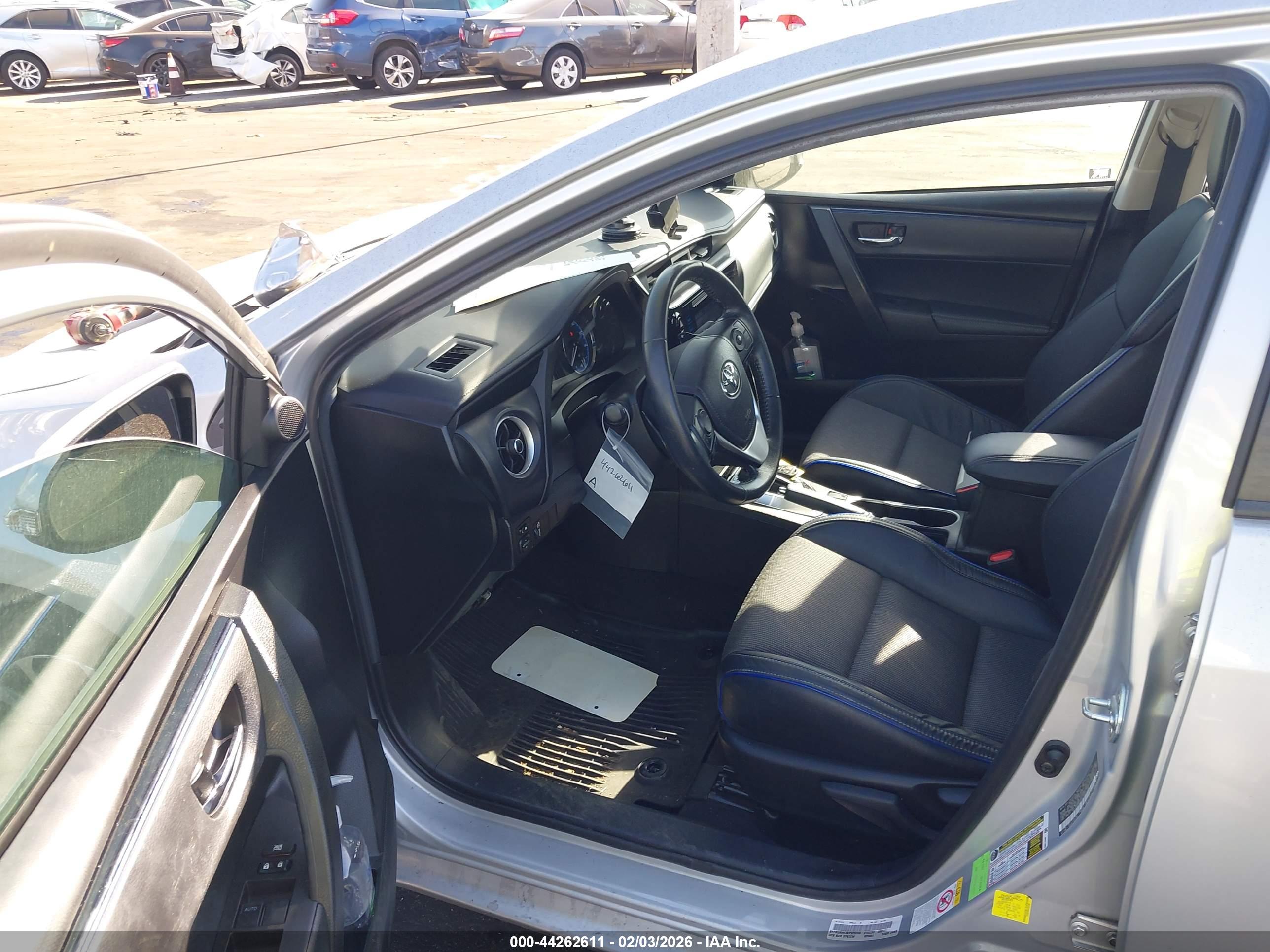 TOYOTA COROLLA image 5
