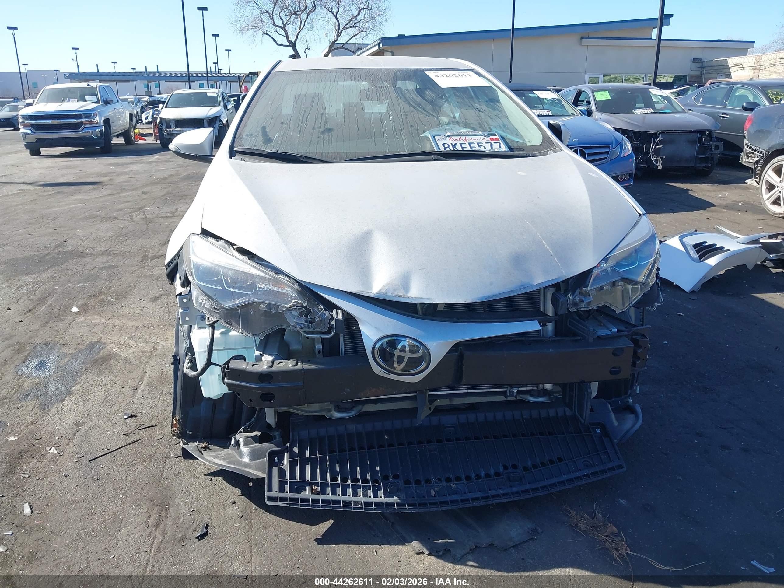 TOYOTA COROLLA image 6