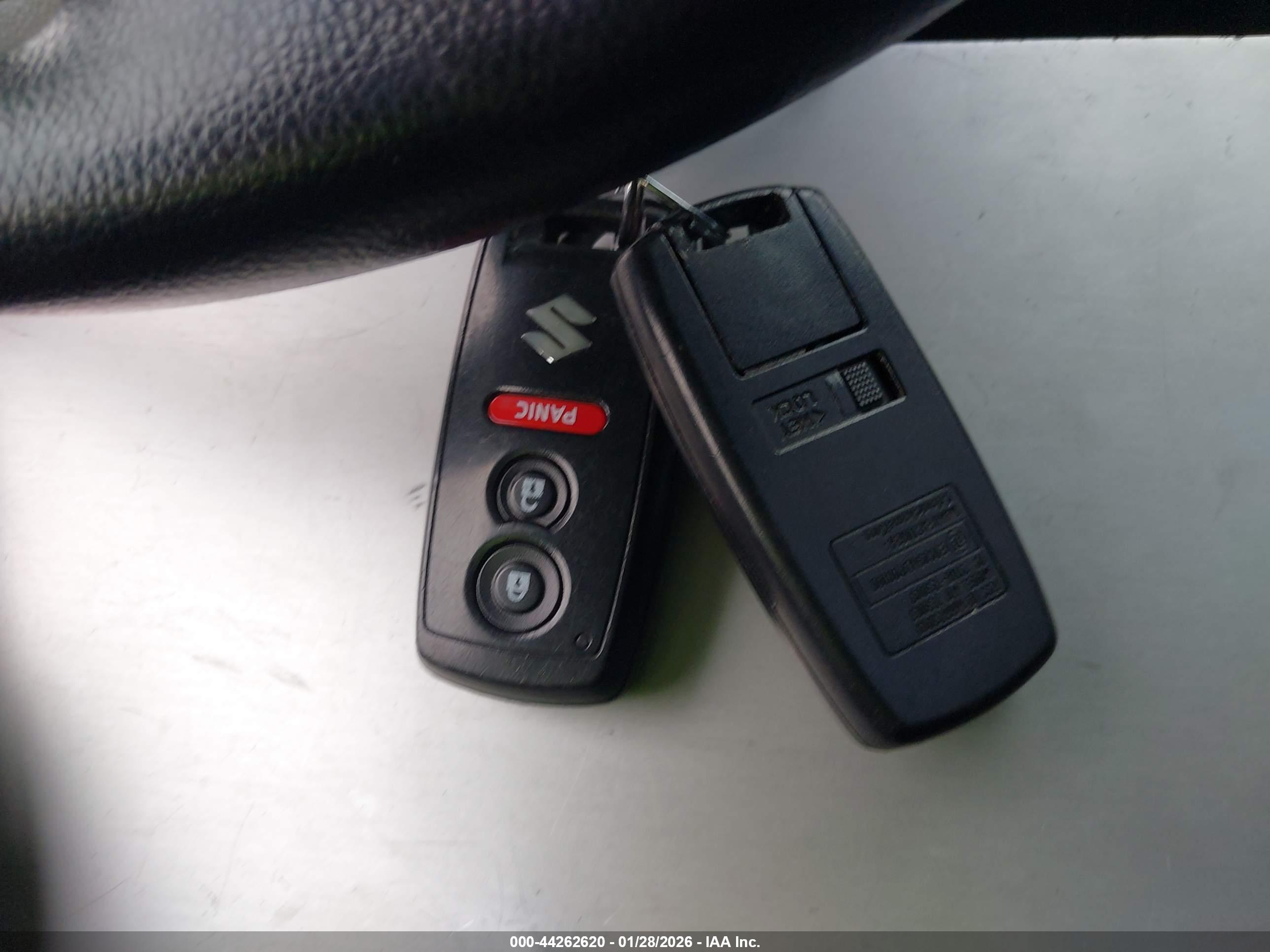SUZUKI GRAND image 11