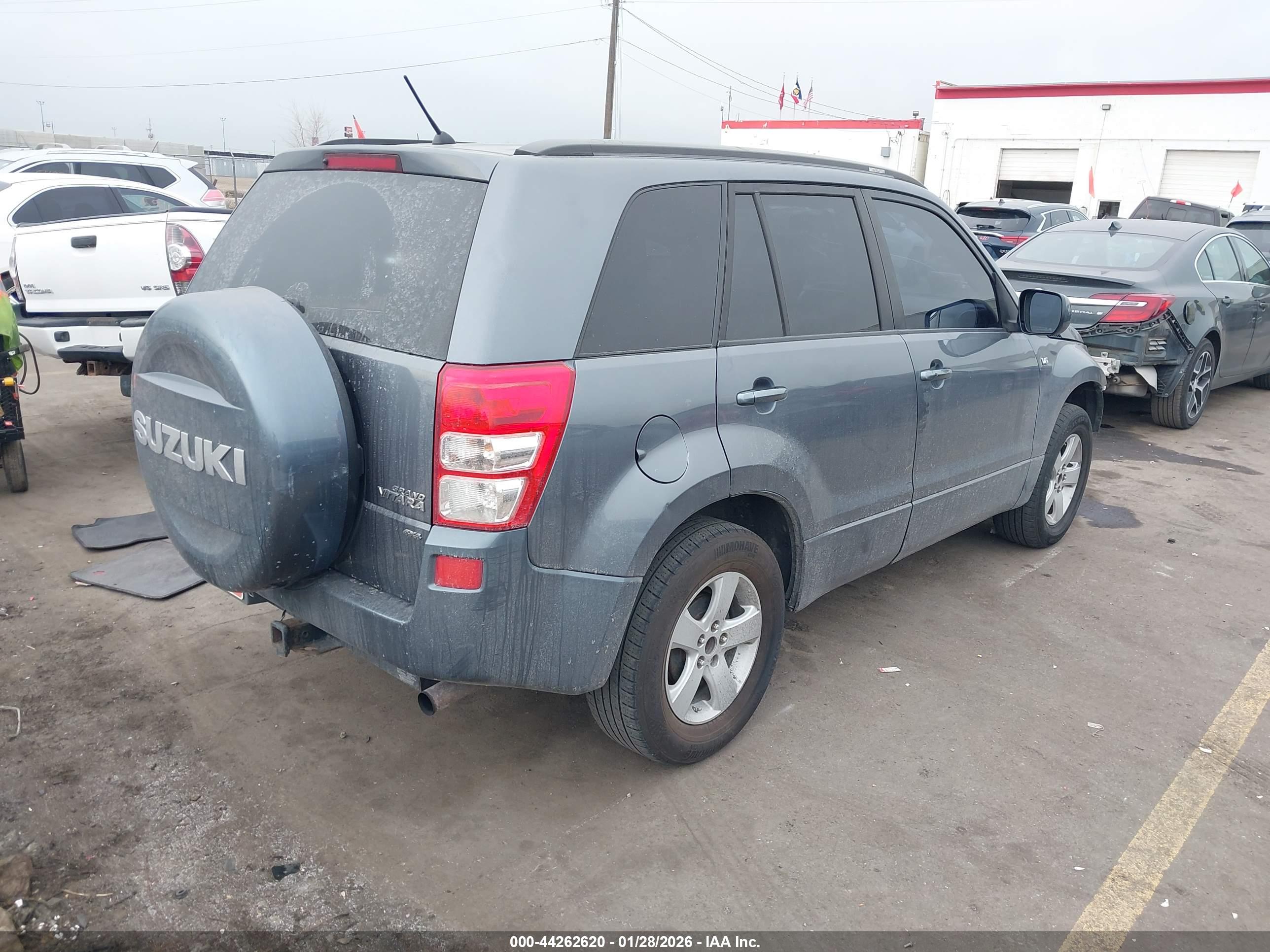 SUZUKI GRAND image 4