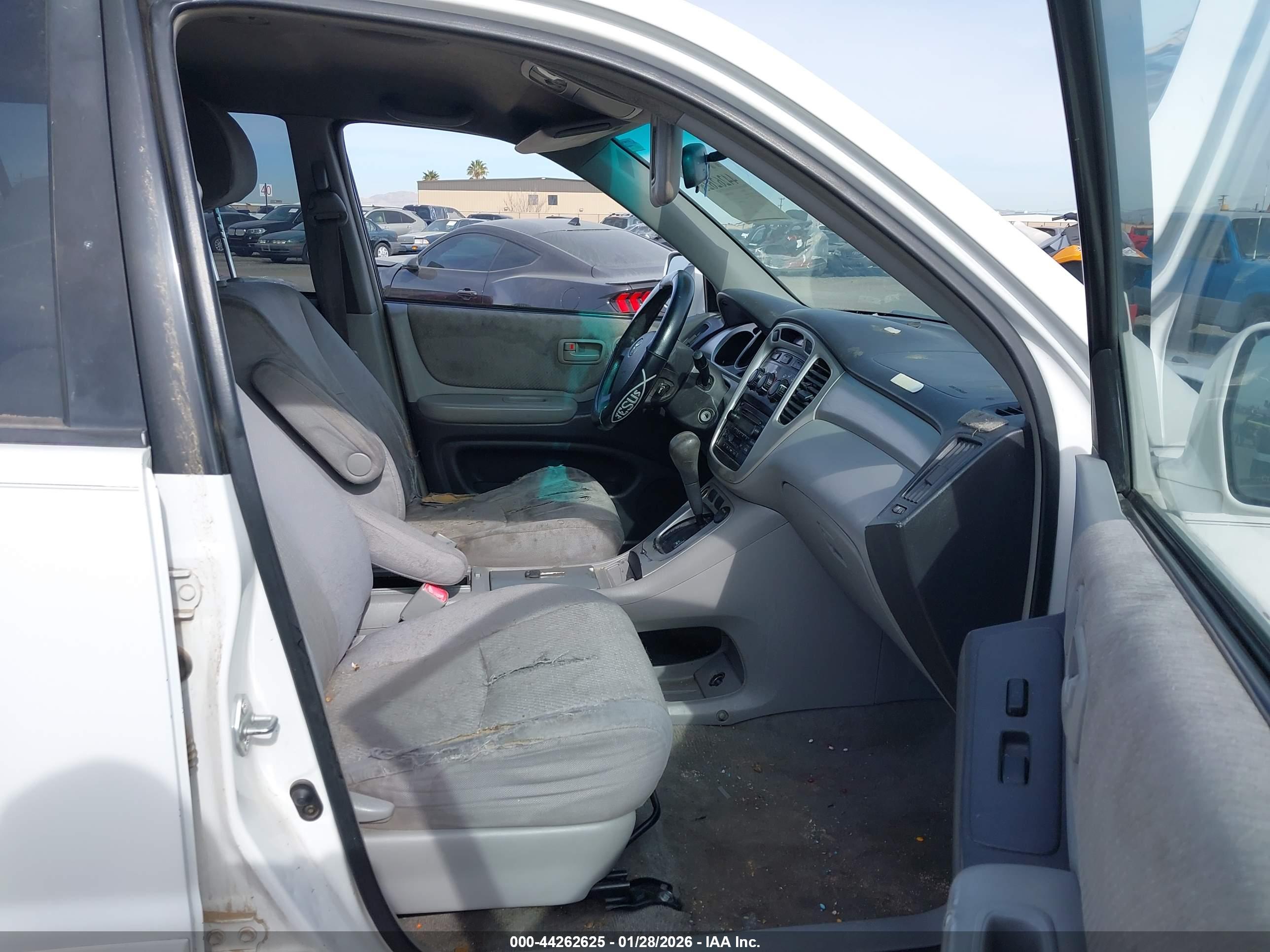 TOYOTA HIGHLANDER image 5