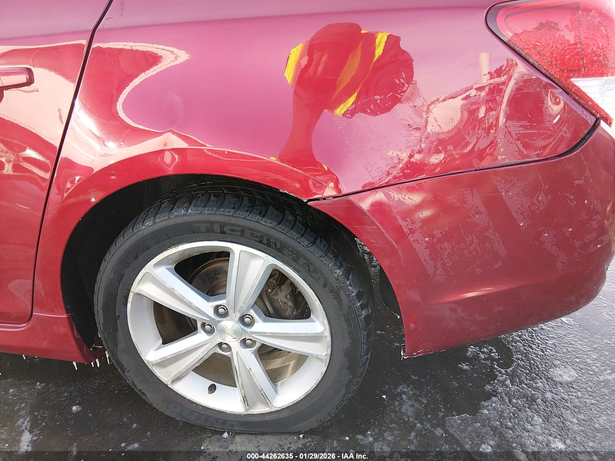 CHEVROLET CRUZE image 6