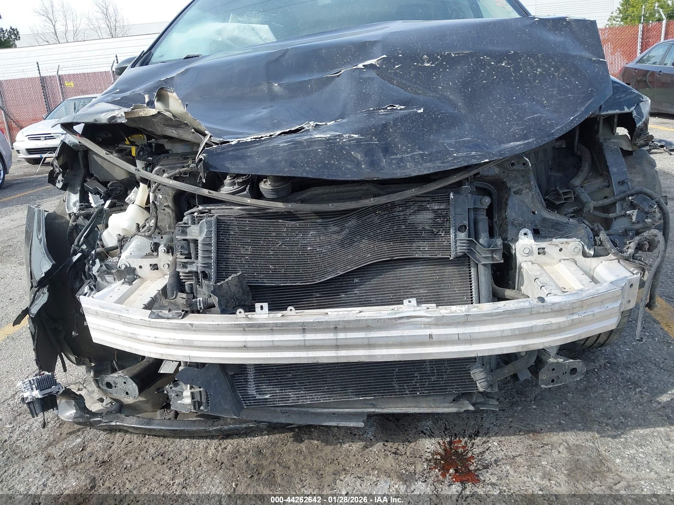CHRYSLER PACIFICA image 6