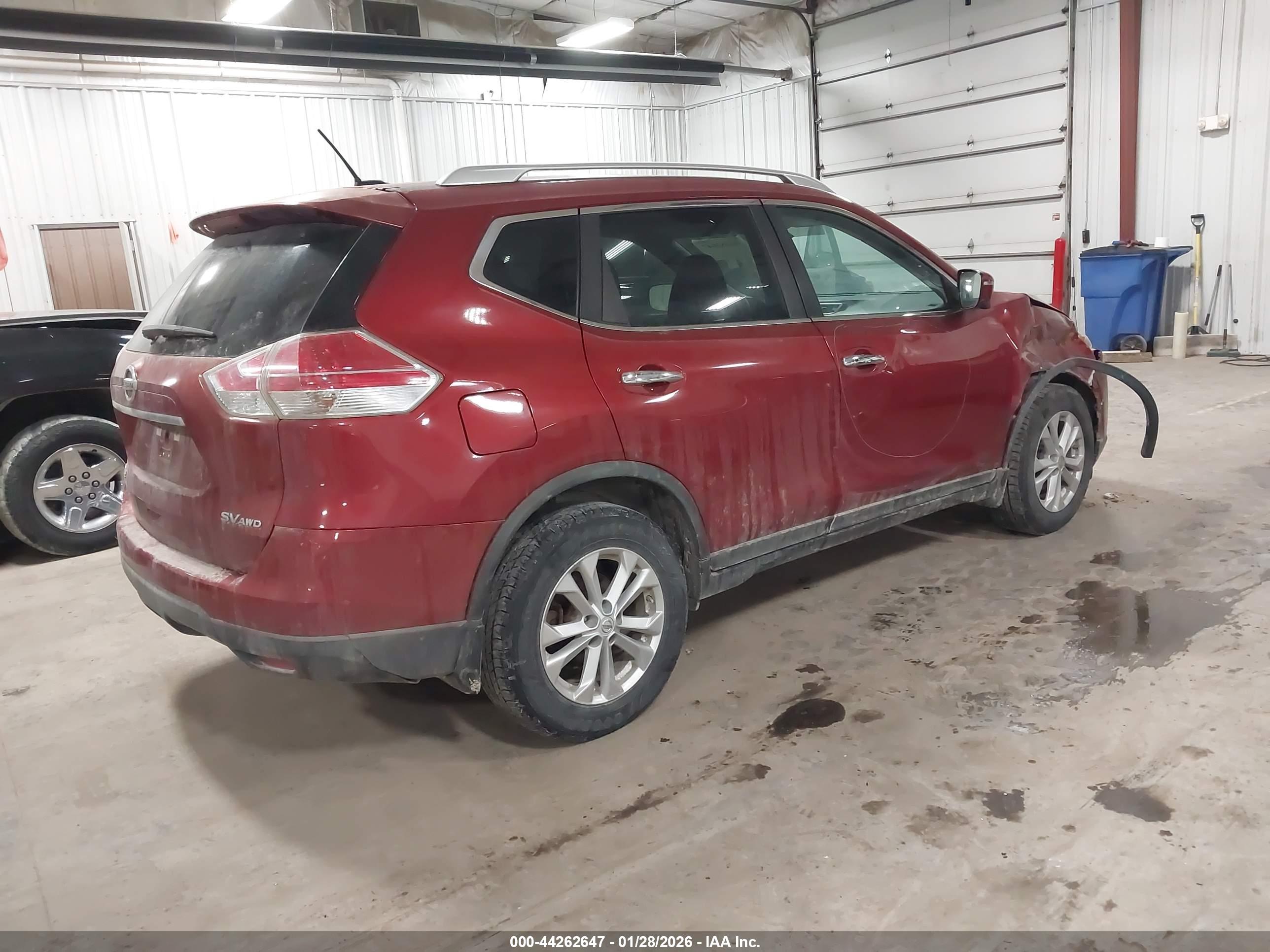 NISSAN ROGUE image 4