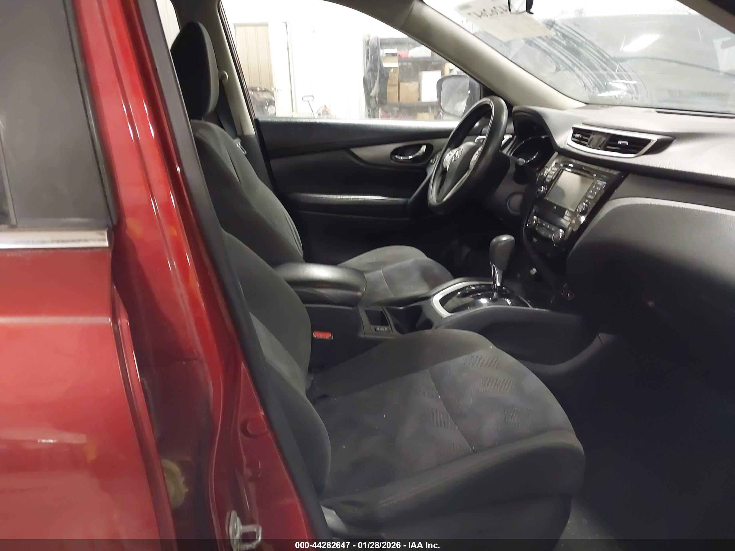 NISSAN ROGUE image 5