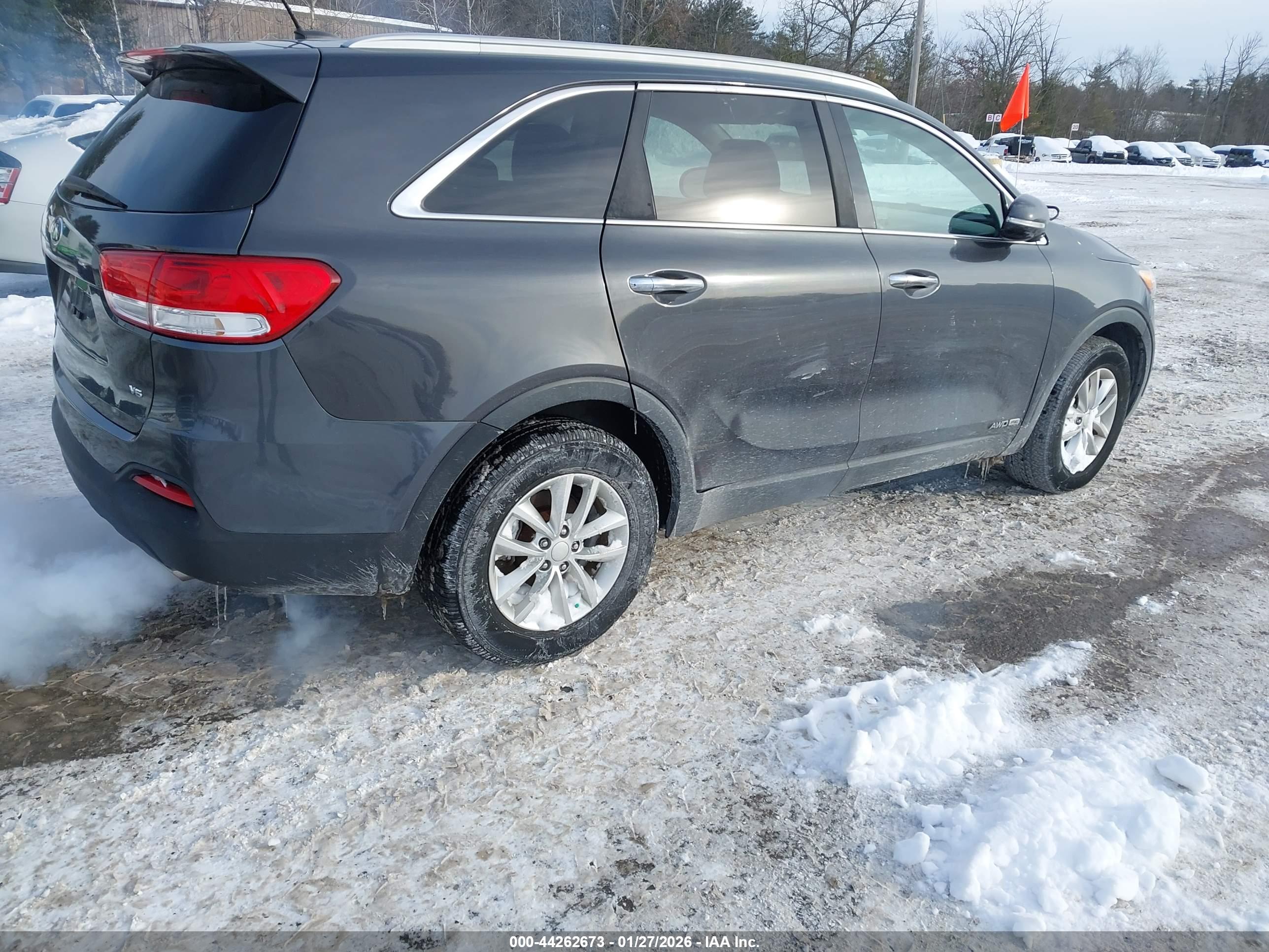 KIA SORENTO image 4