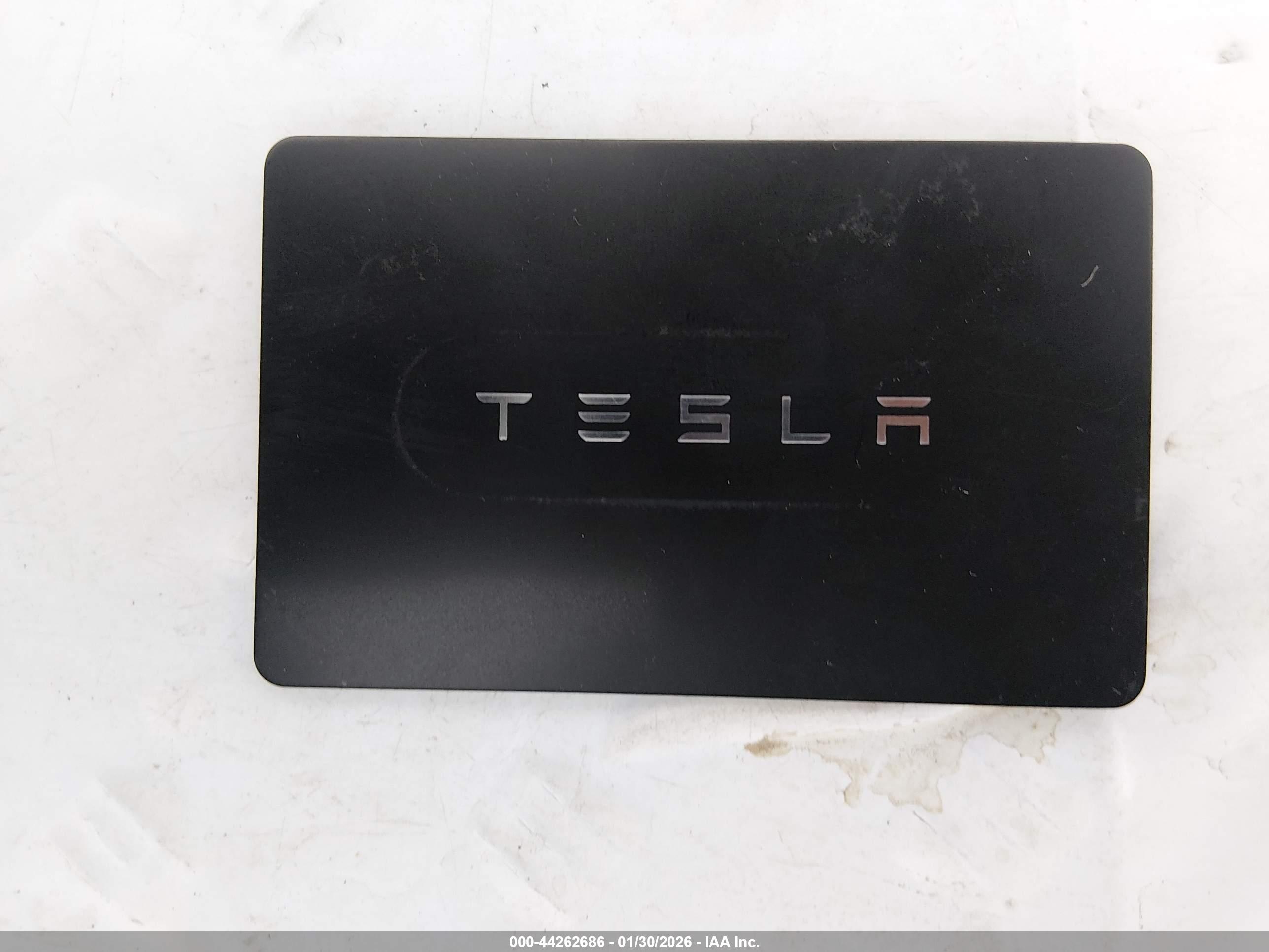 TESLA MODEL image 11