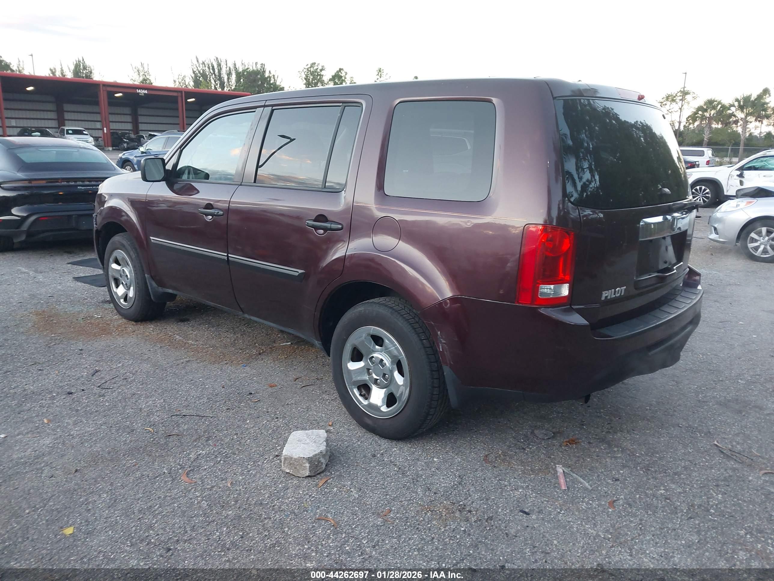 HONDA PILOT image 3