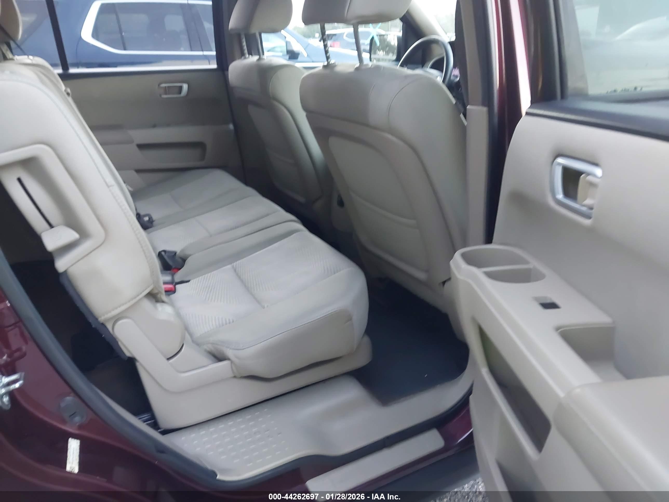 HONDA PILOT image 8