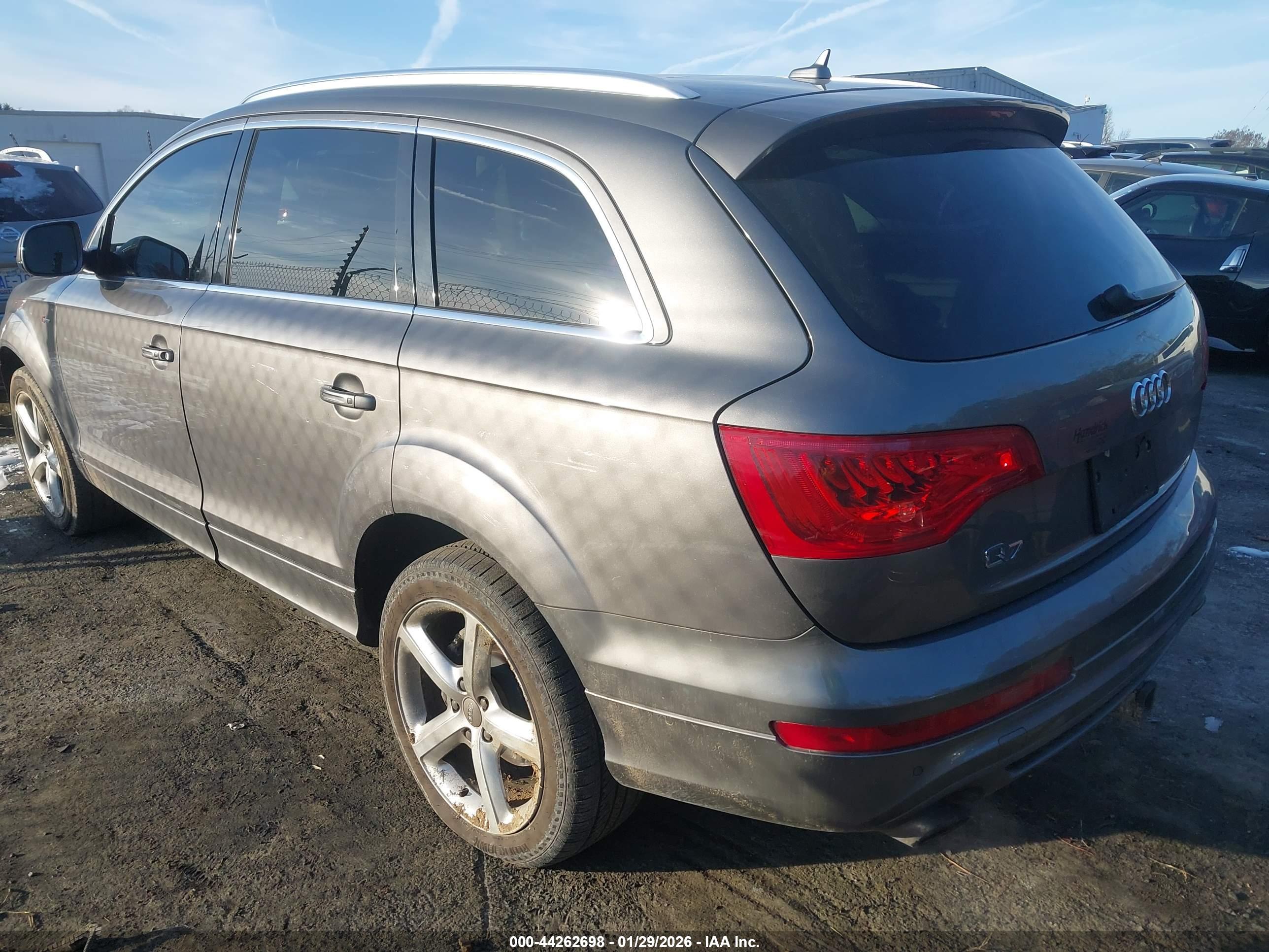 AUDI Q7 image 3