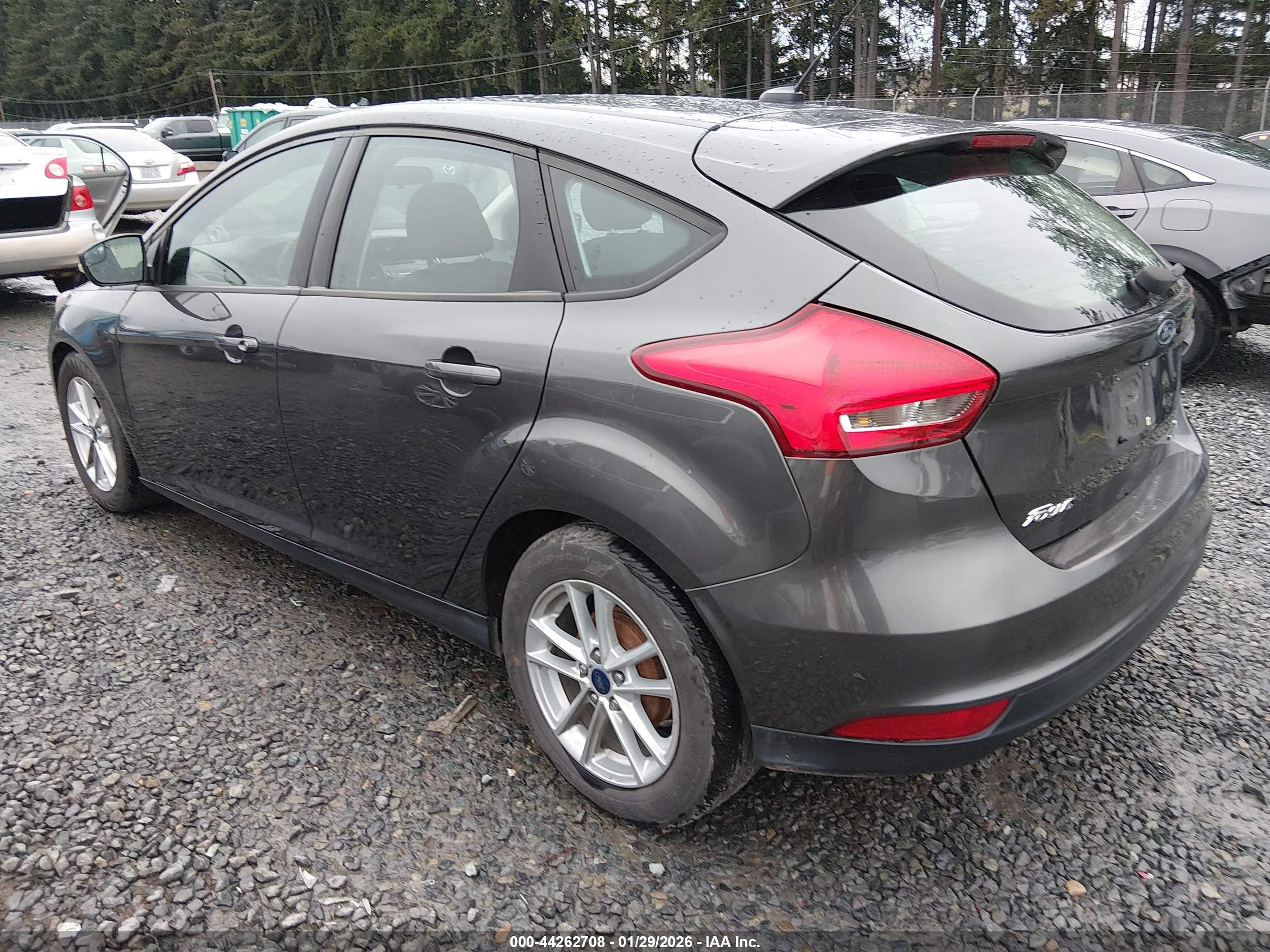 FORD FOCUS image 3