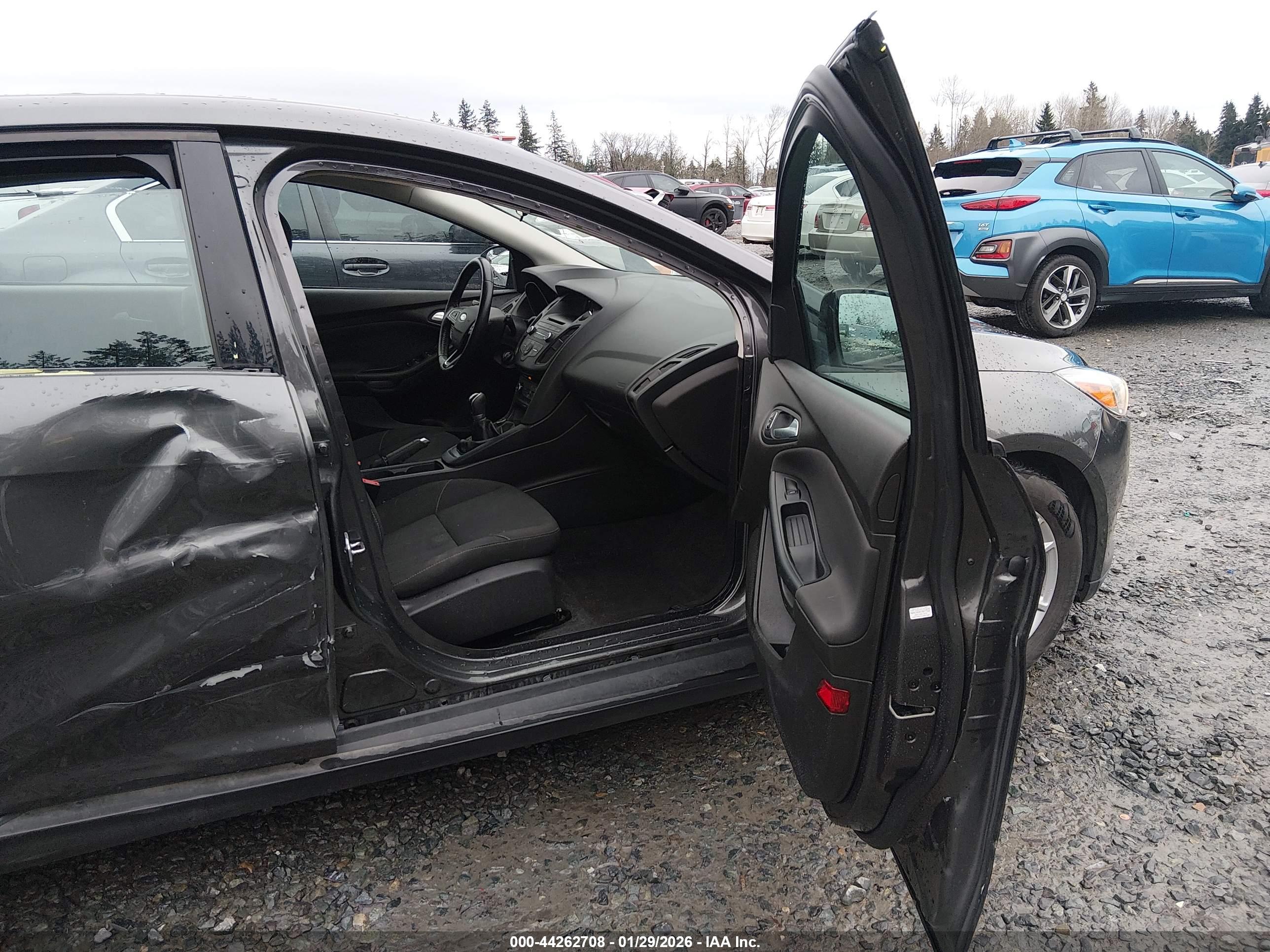 FORD FOCUS image 5