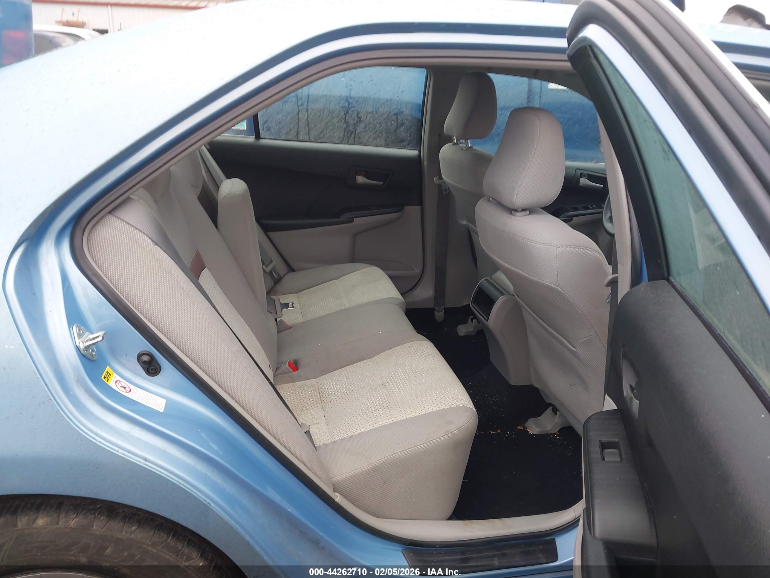 TOYOTA CAMRY image 8