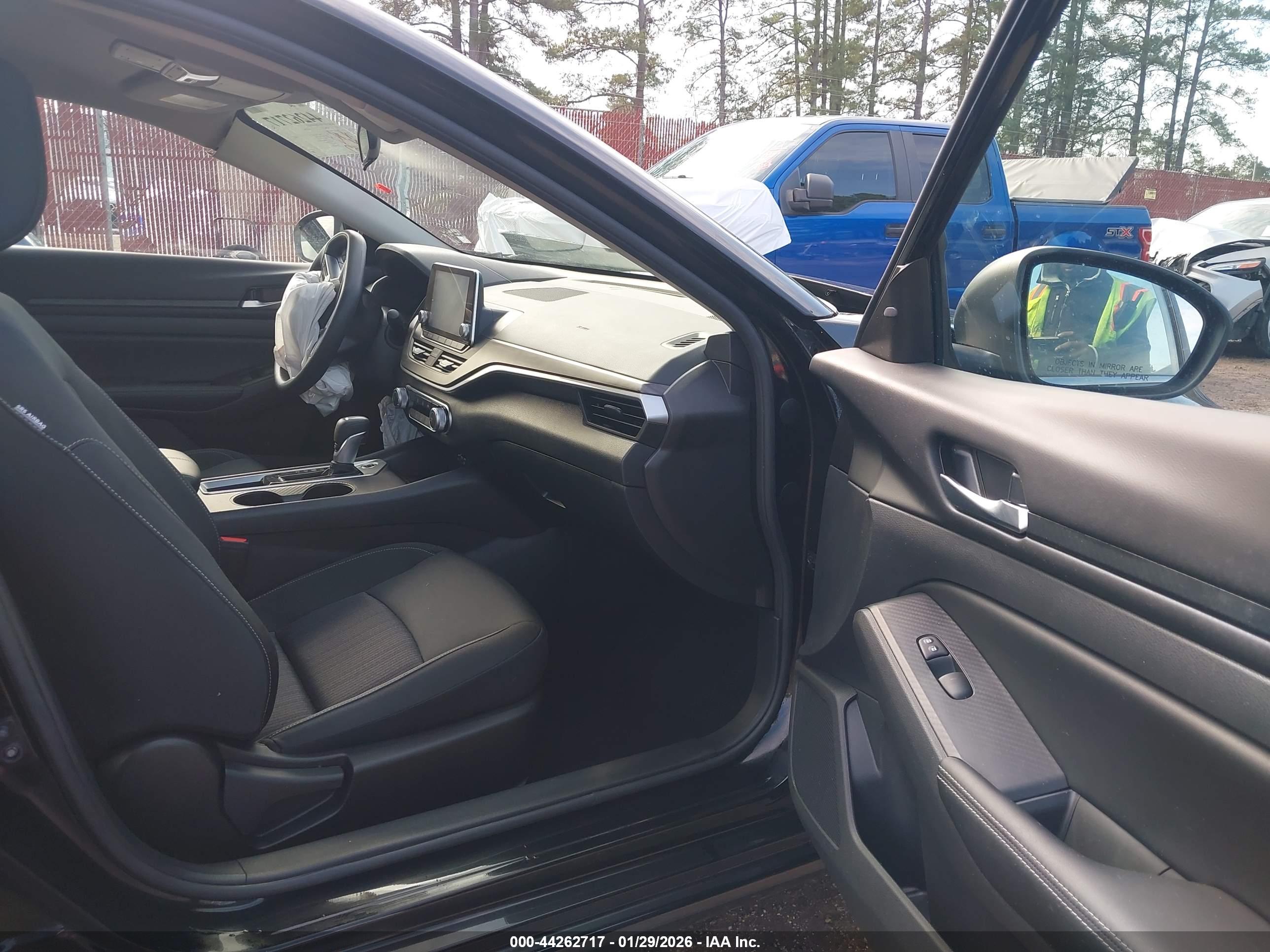 NISSAN ALTIMA image 5
