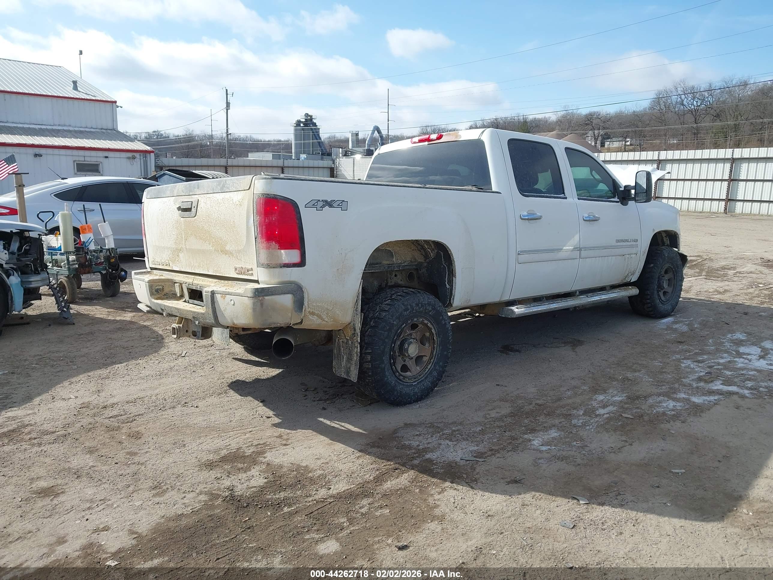 GMC SIERRA image 4