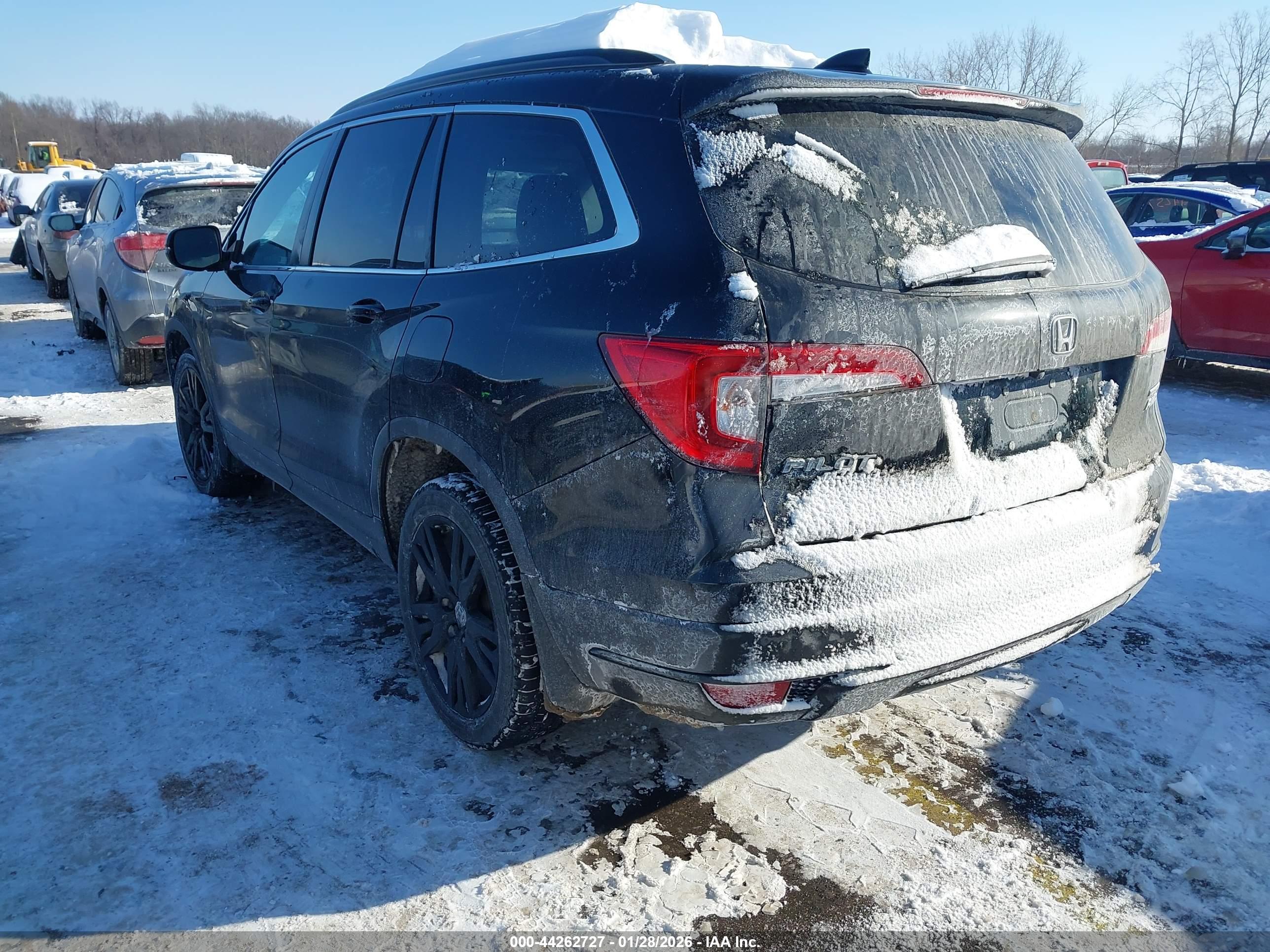 HONDA PILOT image 3