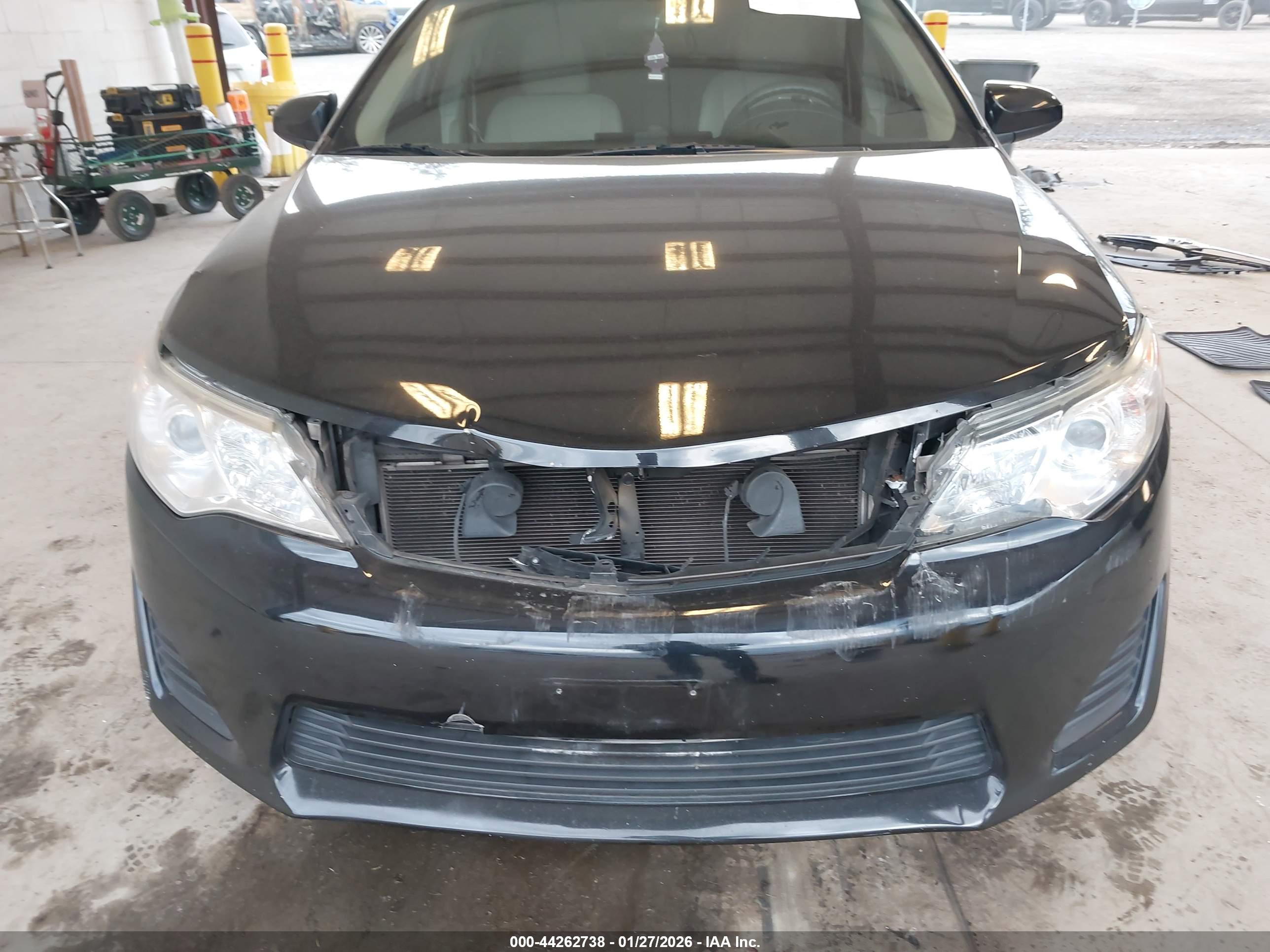 TOYOTA CAMRY image 6