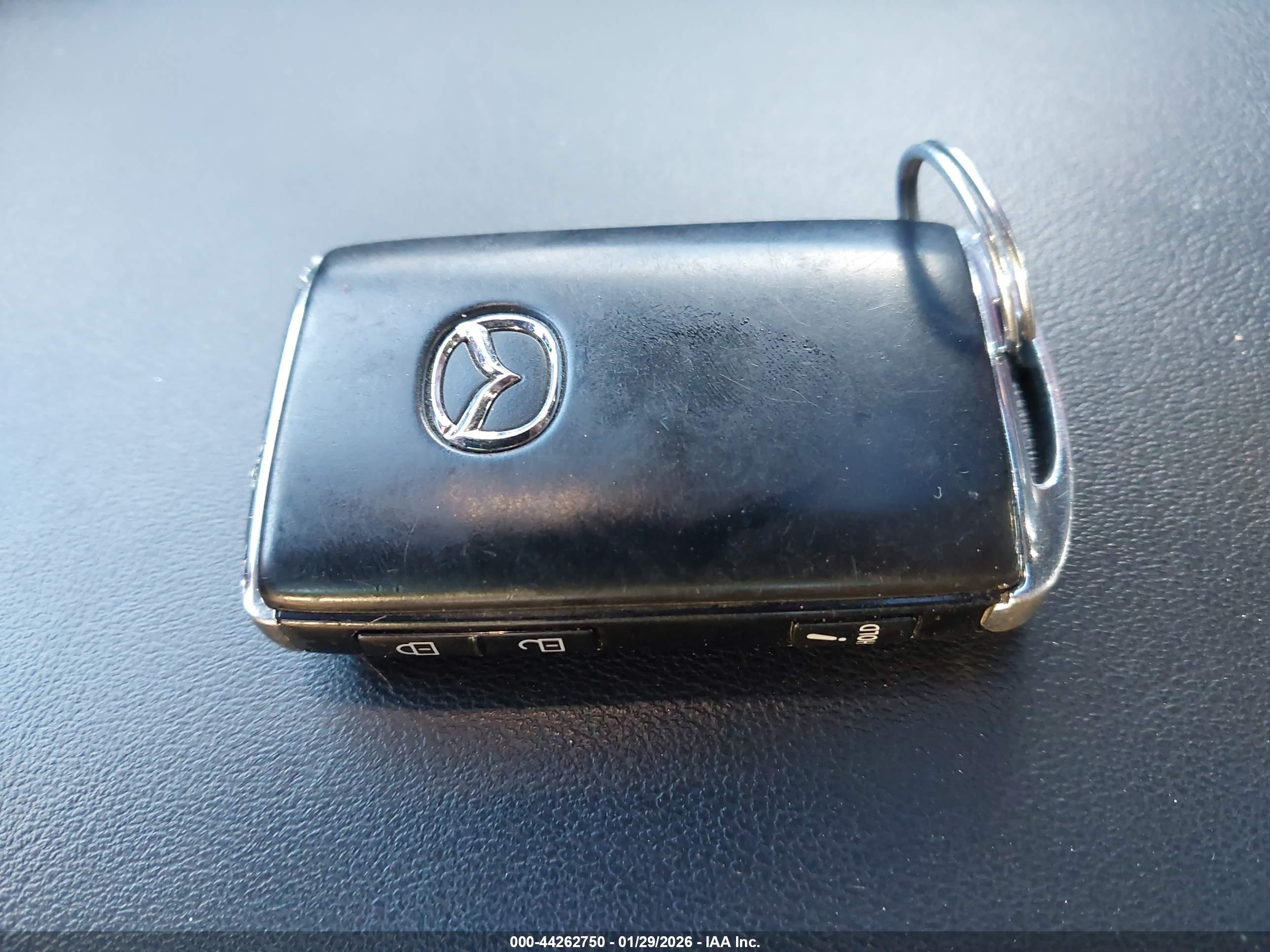 MAZDA MAZDA3 image 11
