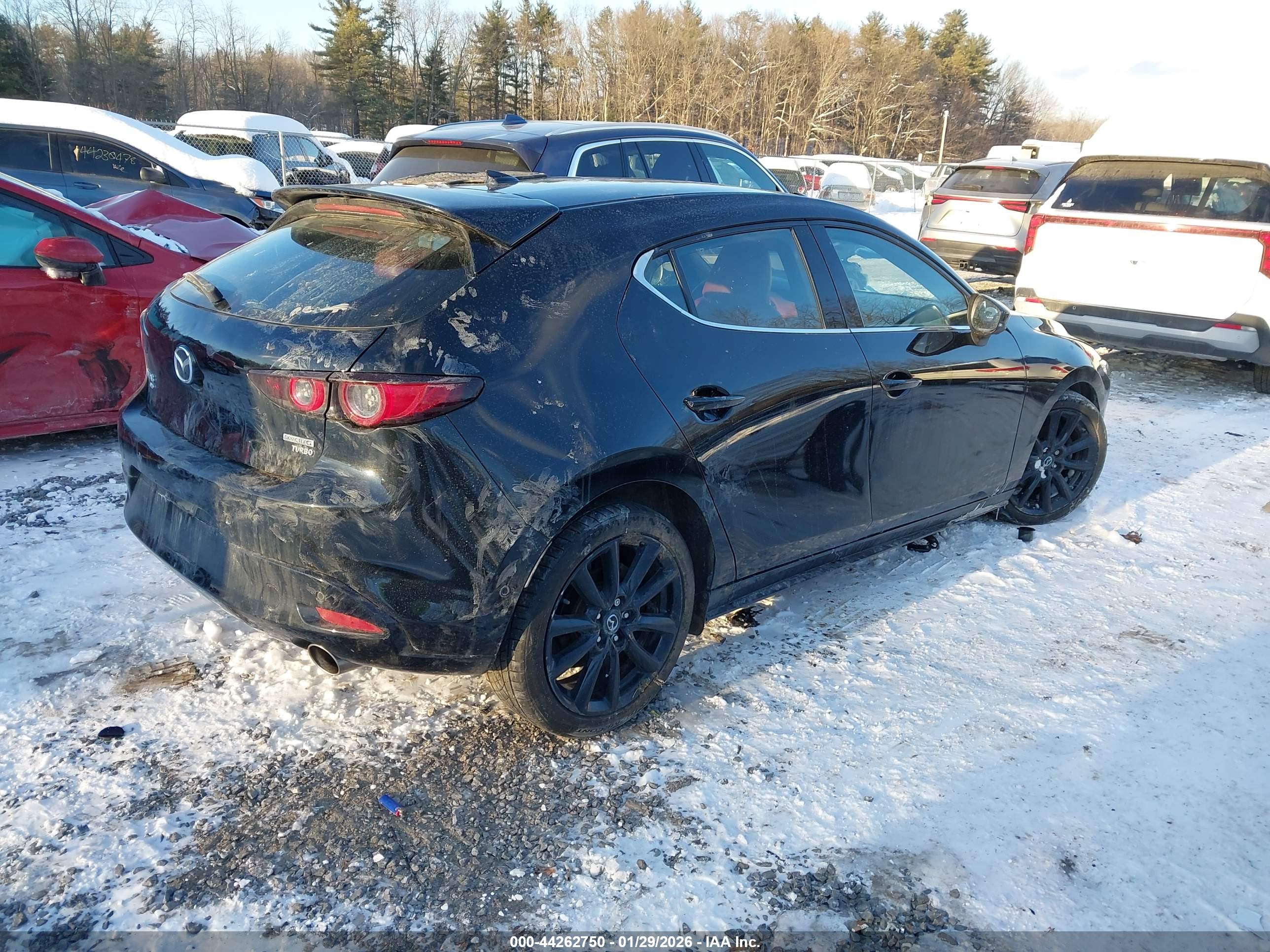 MAZDA MAZDA3 image 4