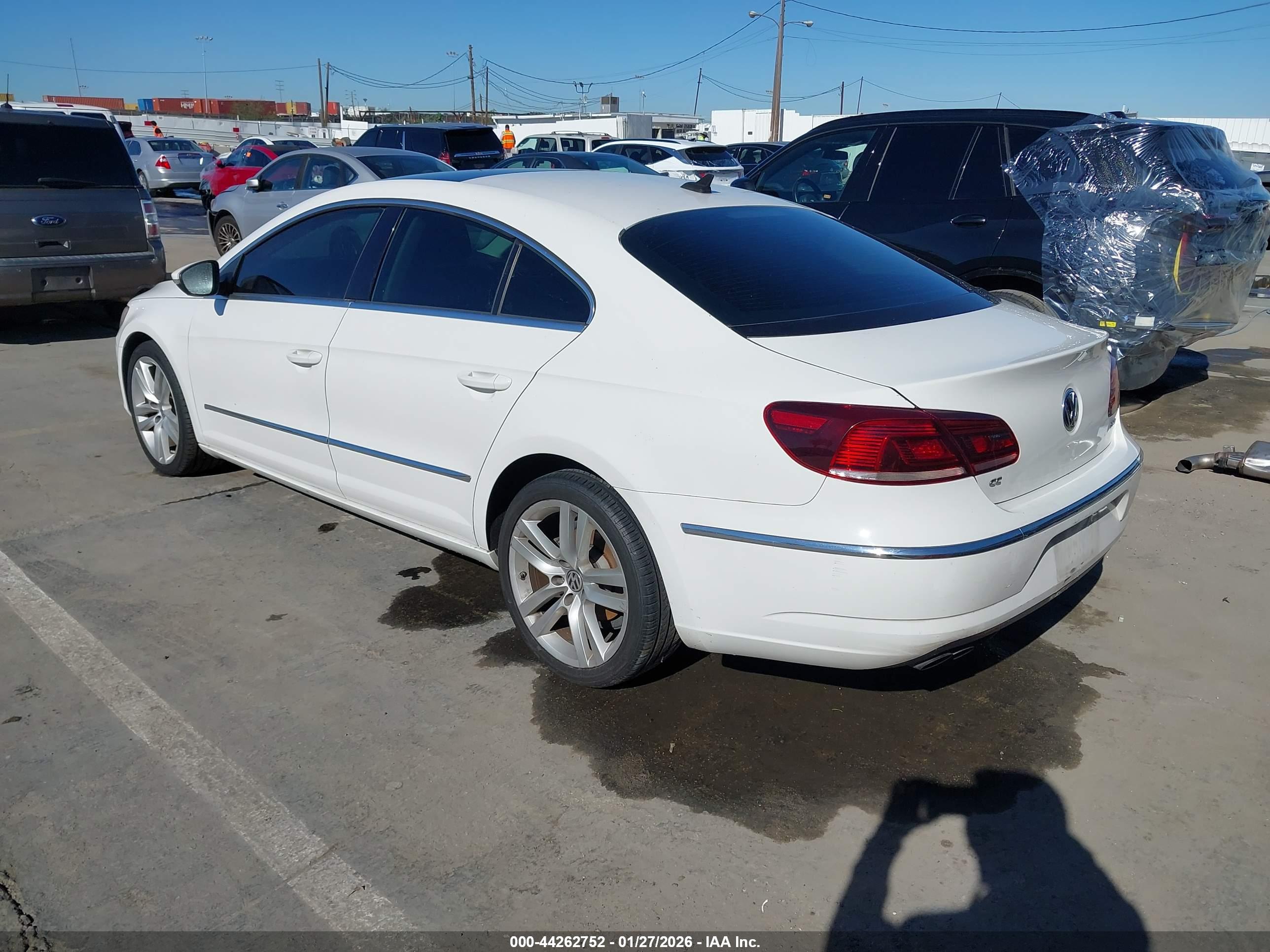 VOLKSWAGEN CC image 3