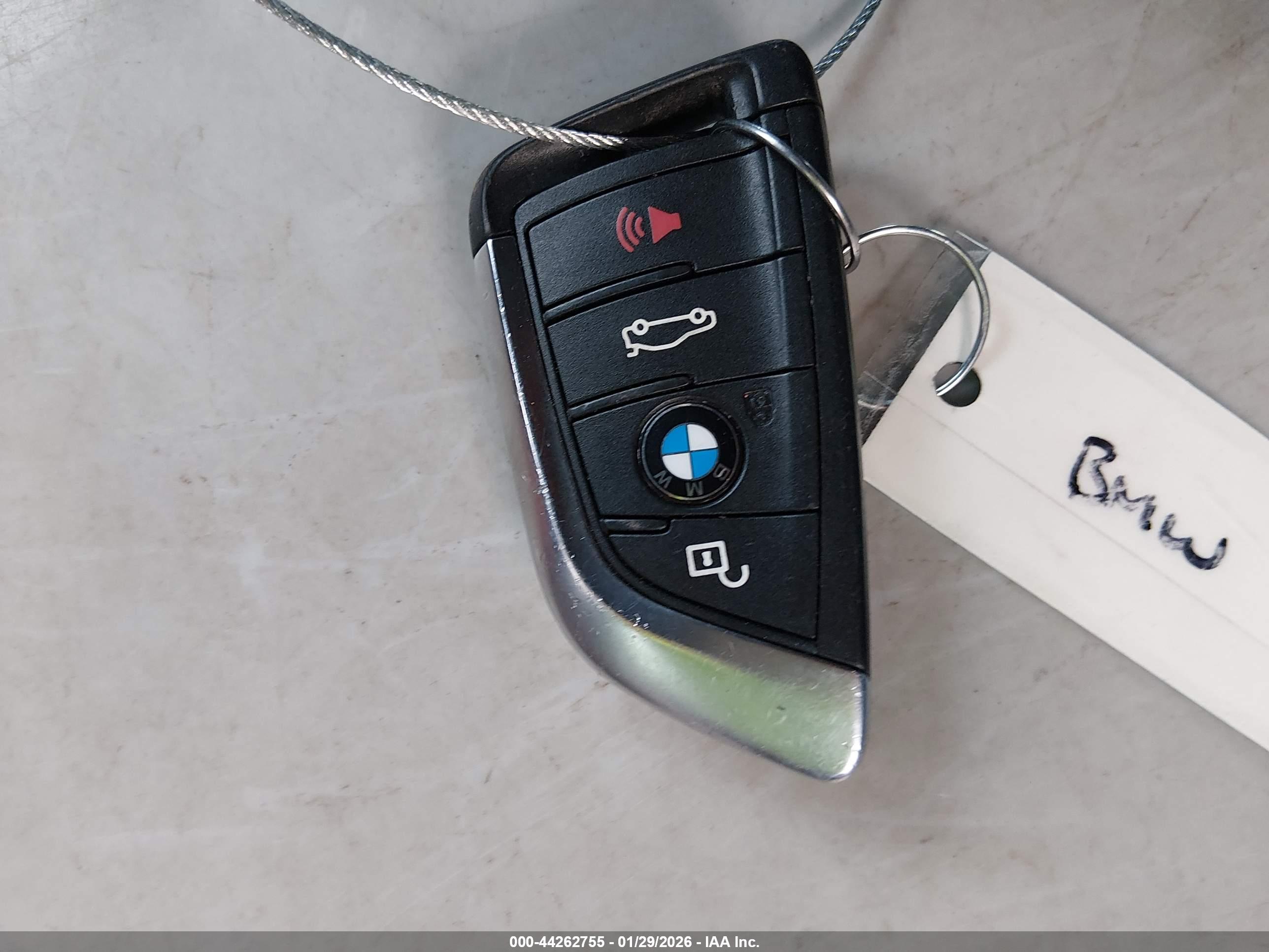 BMW X1 image 11