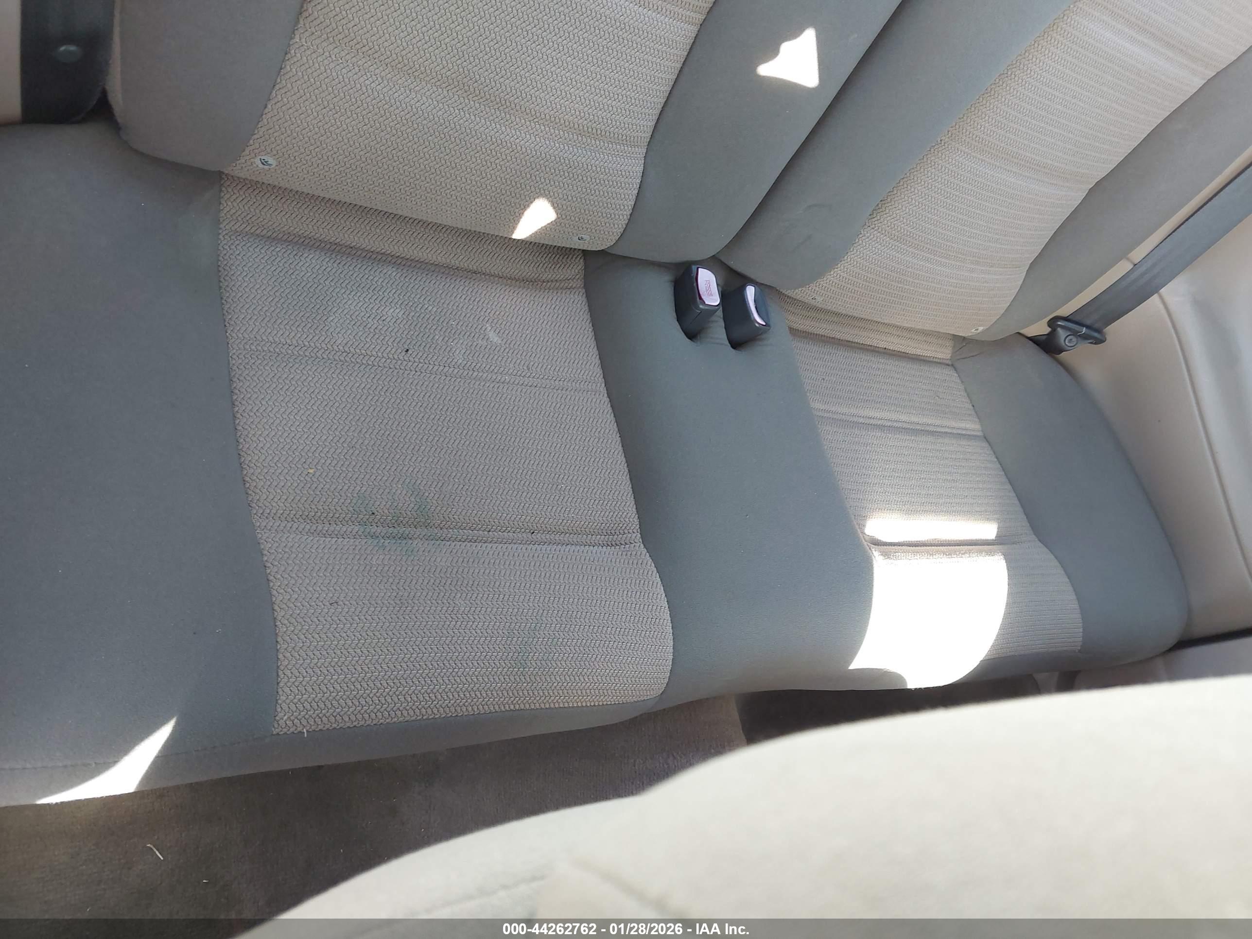 FORD MUSTANG image 8