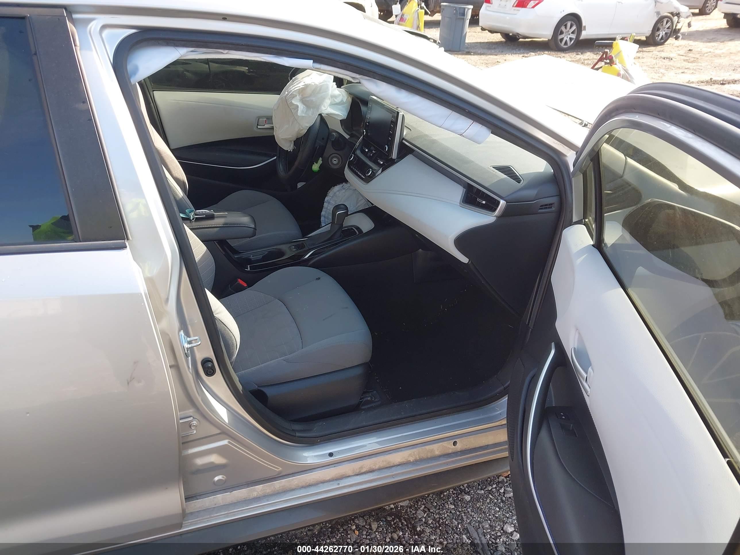 TOYOTA COROLLA image 5