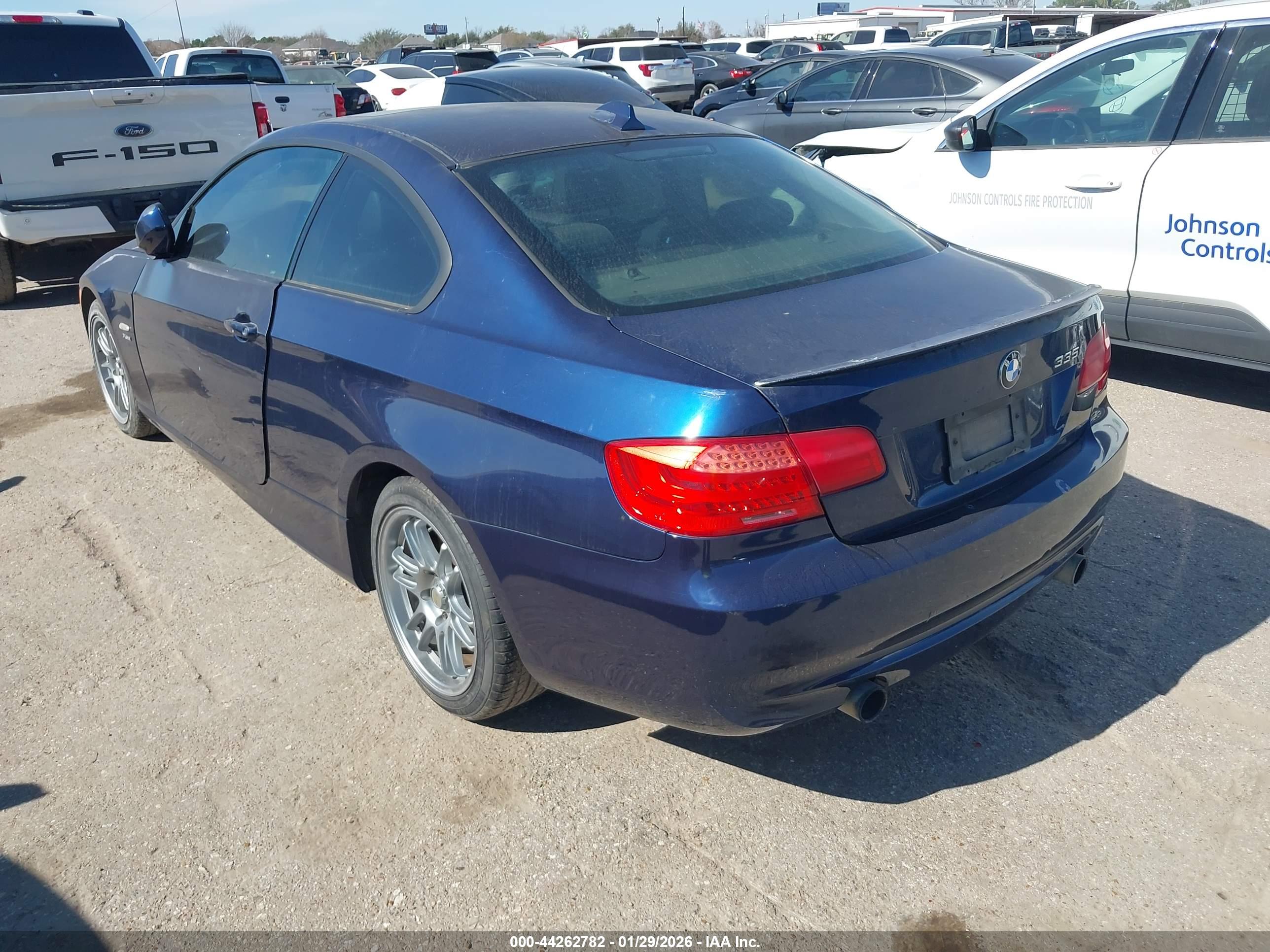 BMW 335I image 3