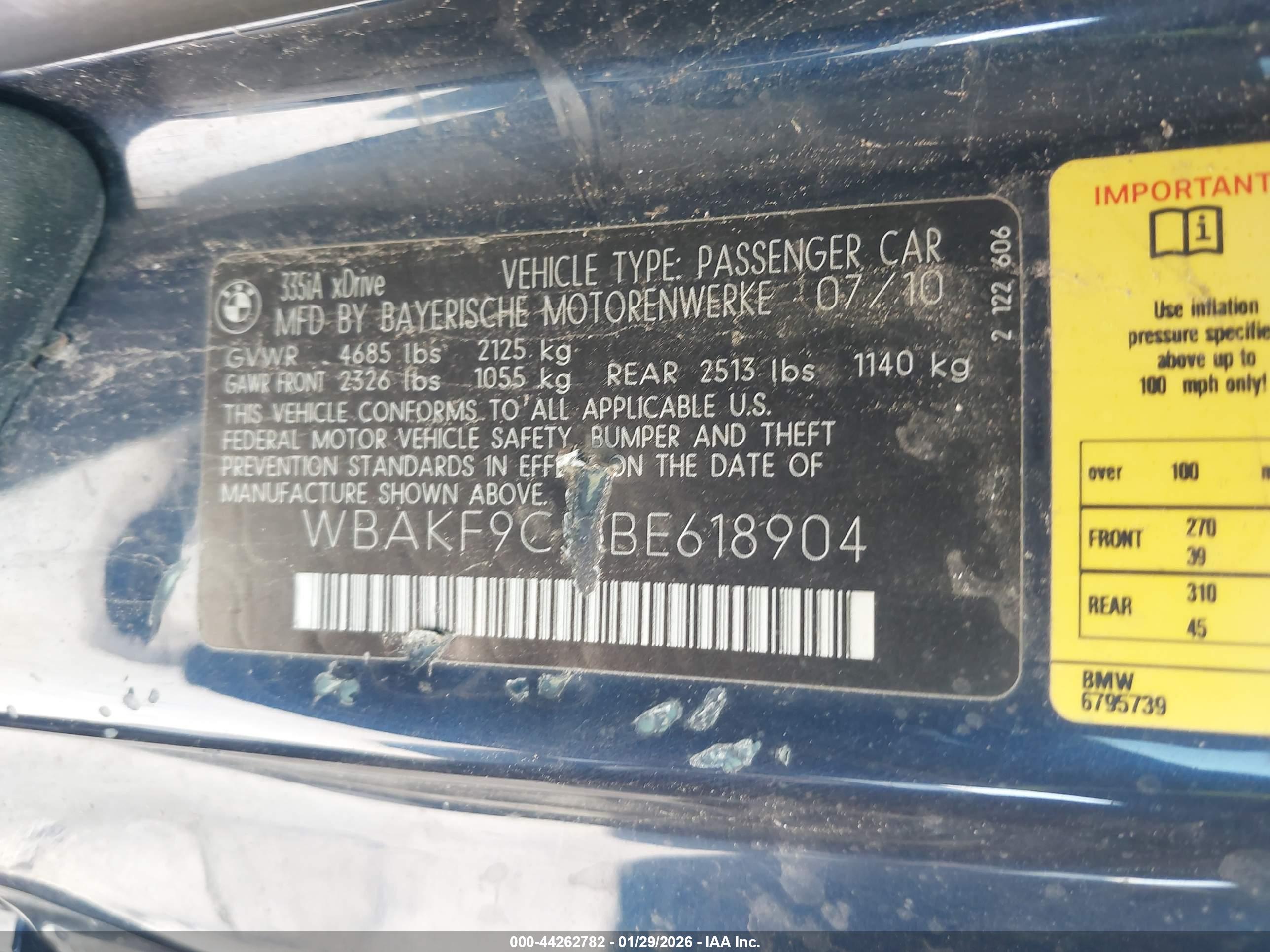 BMW 335I image 9
