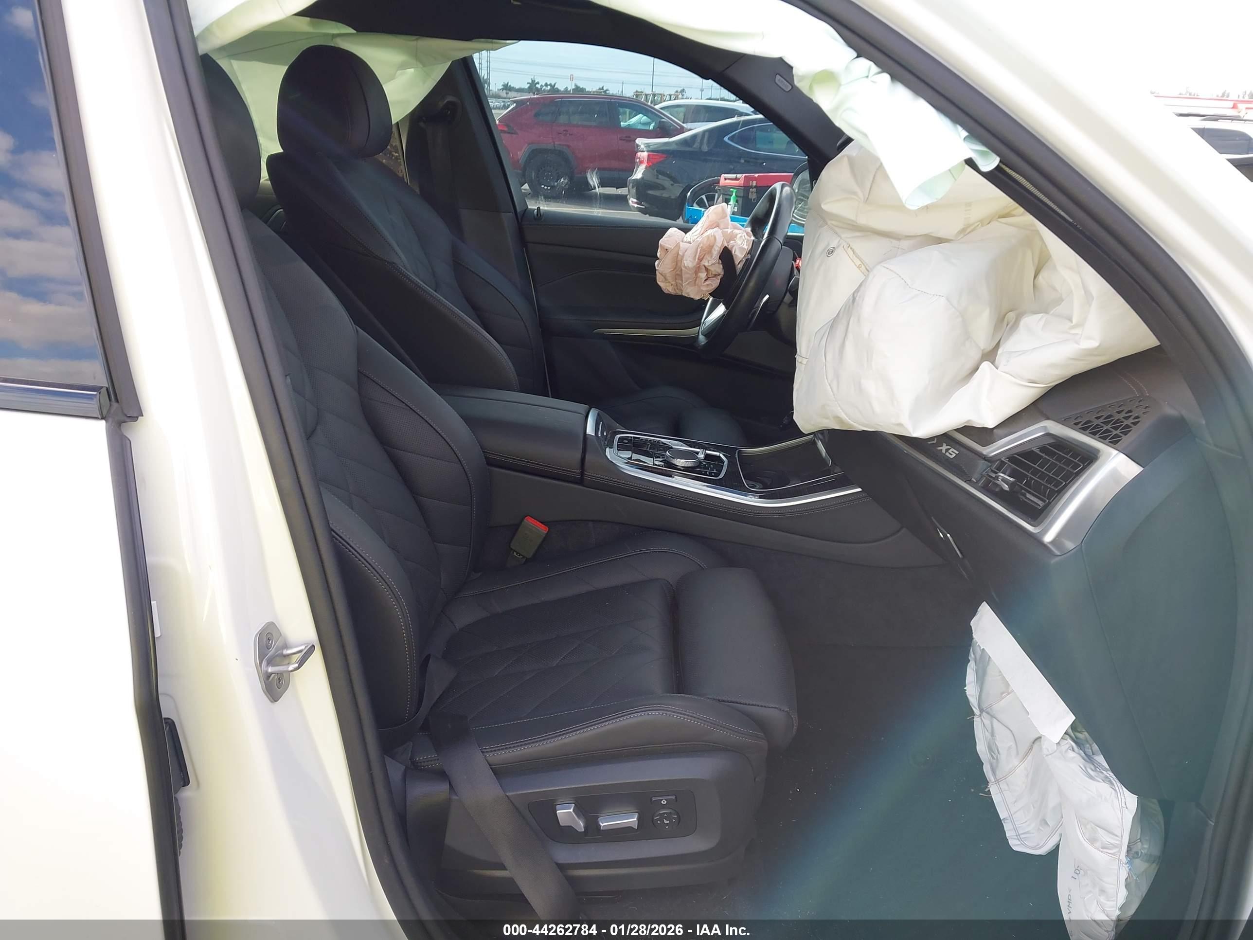 BMW X5 image 5