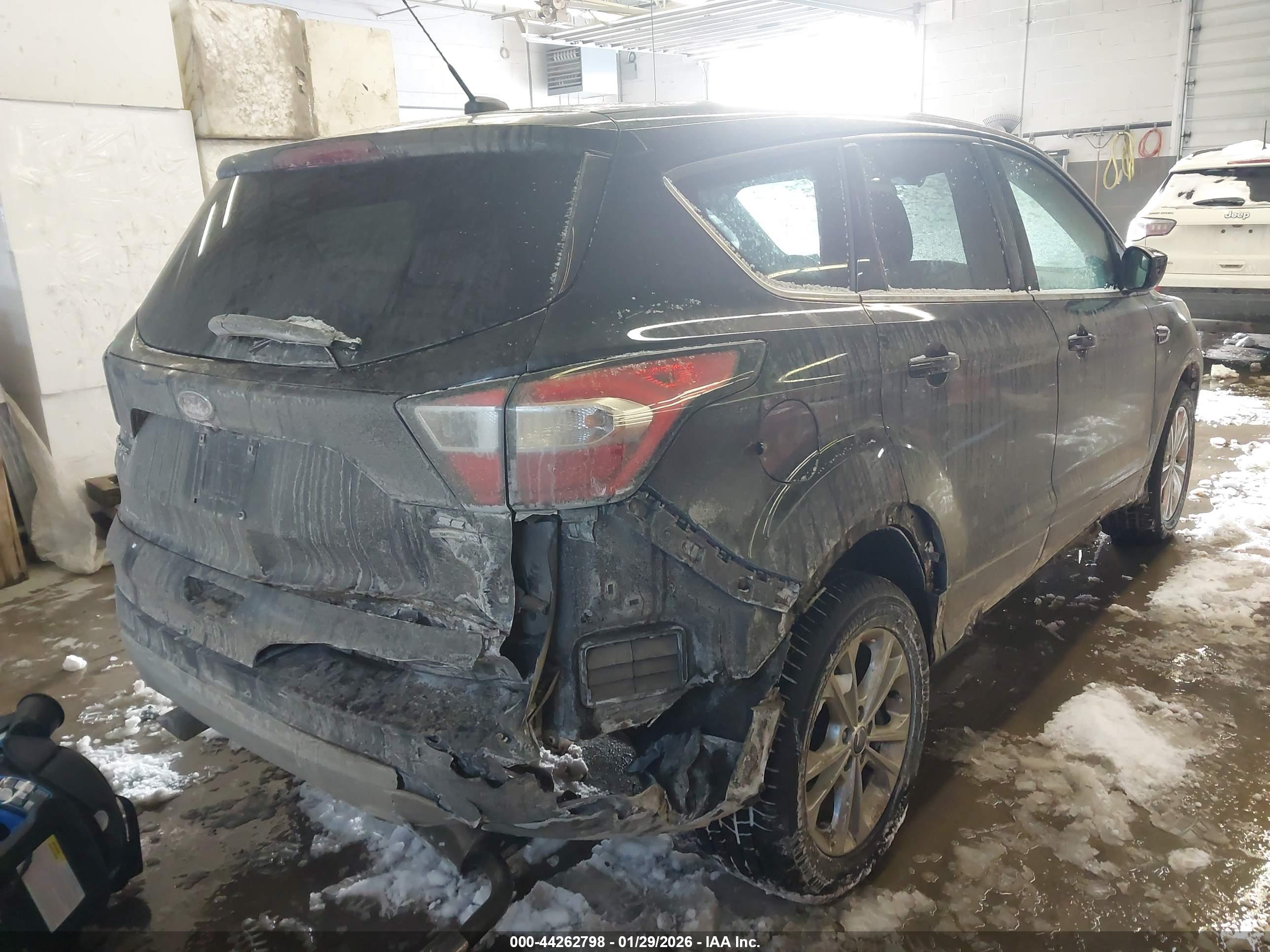 FORD ESCAPE image 4