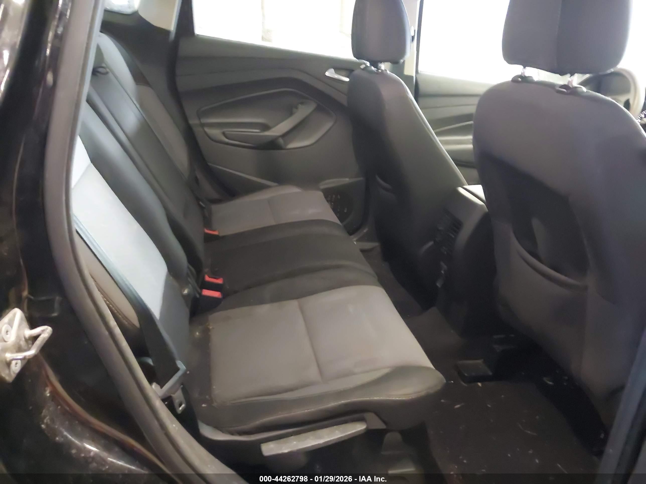 FORD ESCAPE image 8