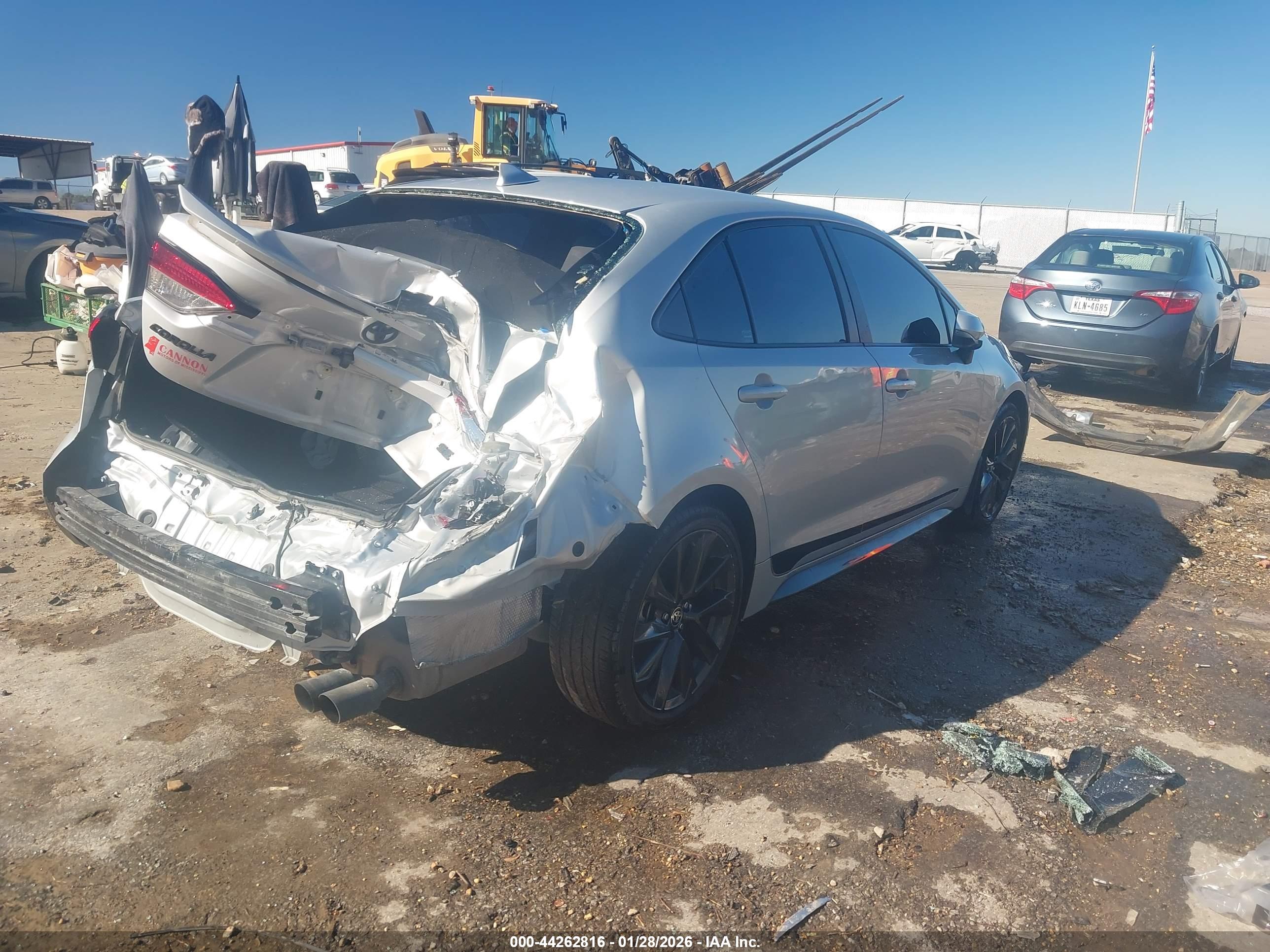 TOYOTA COROLLA image 4