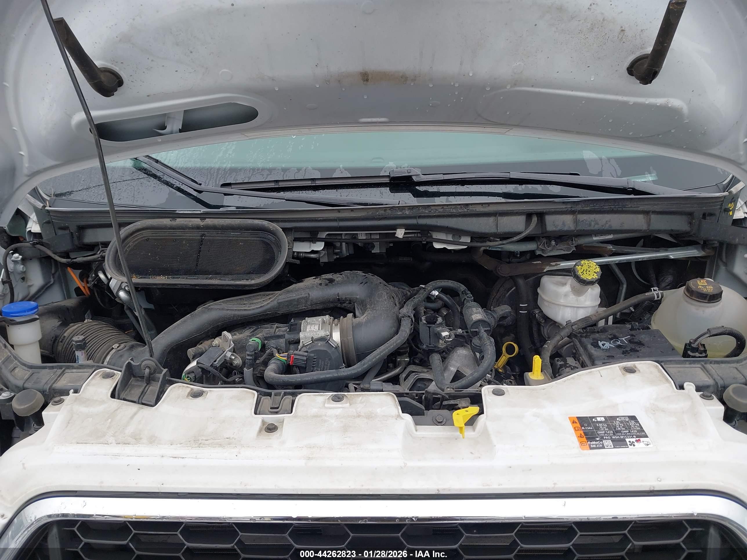FORD TRANSIT-350 image 10