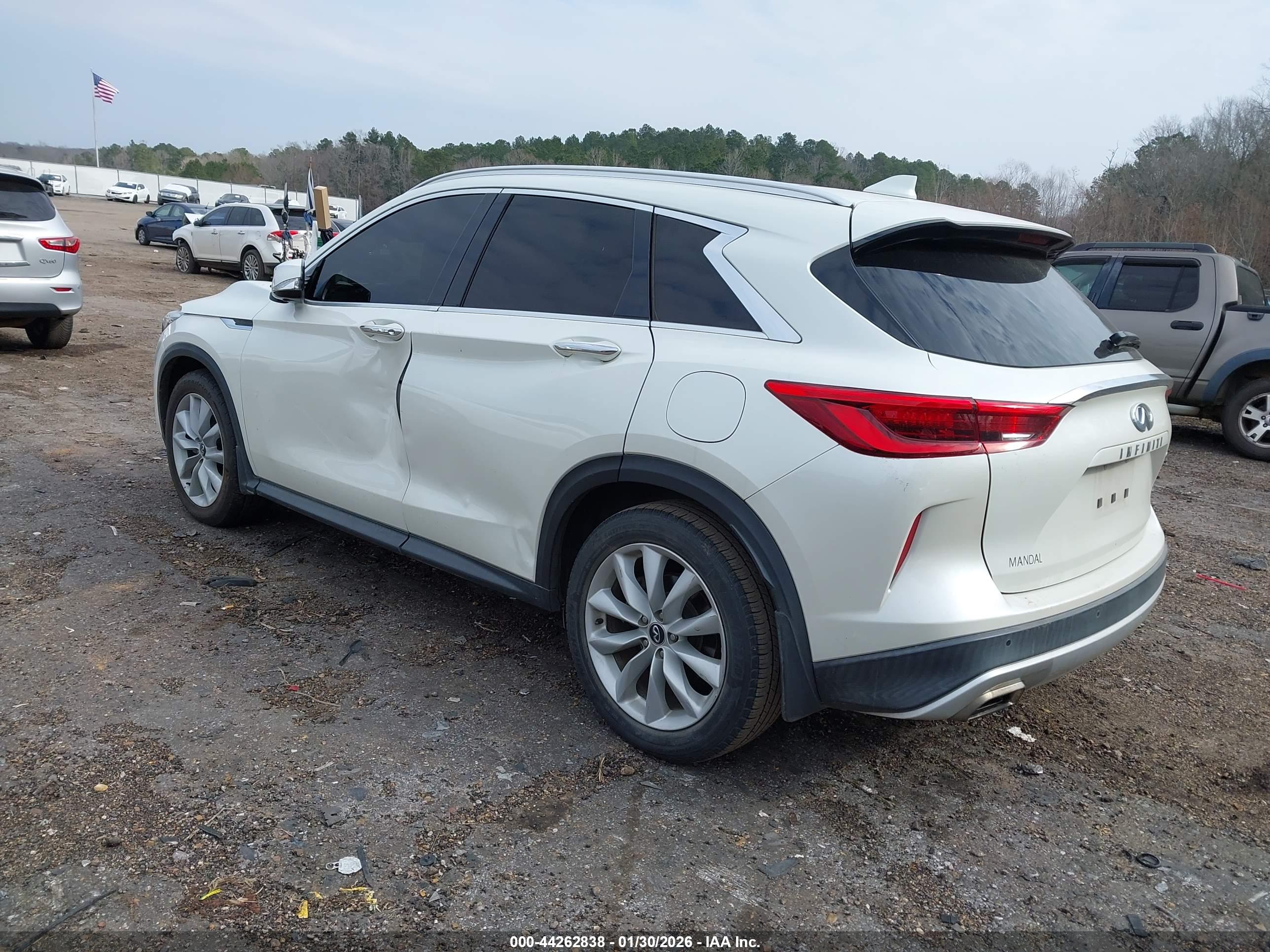 INFINITI QX50 image 3