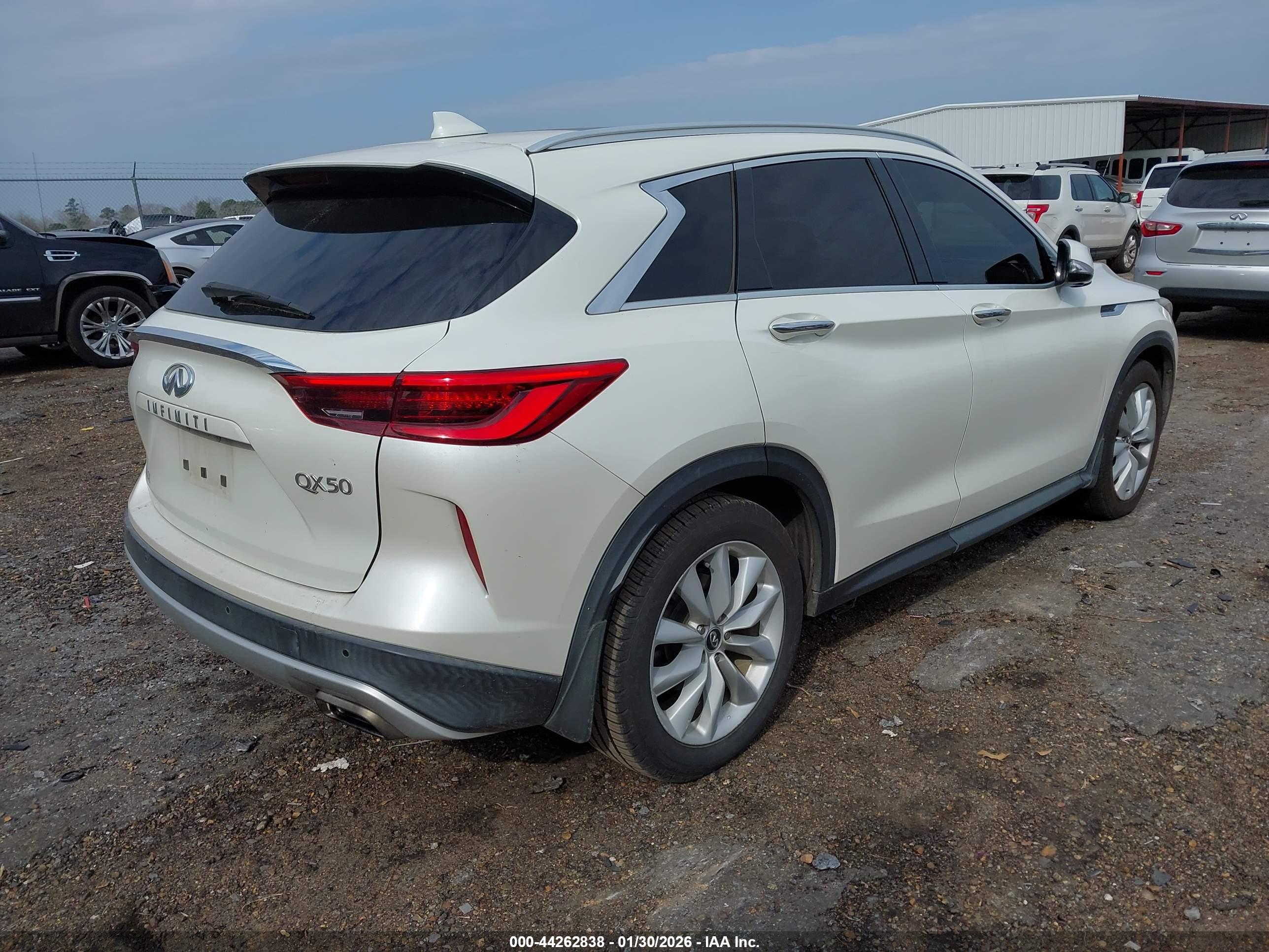 INFINITI QX50 image 4
